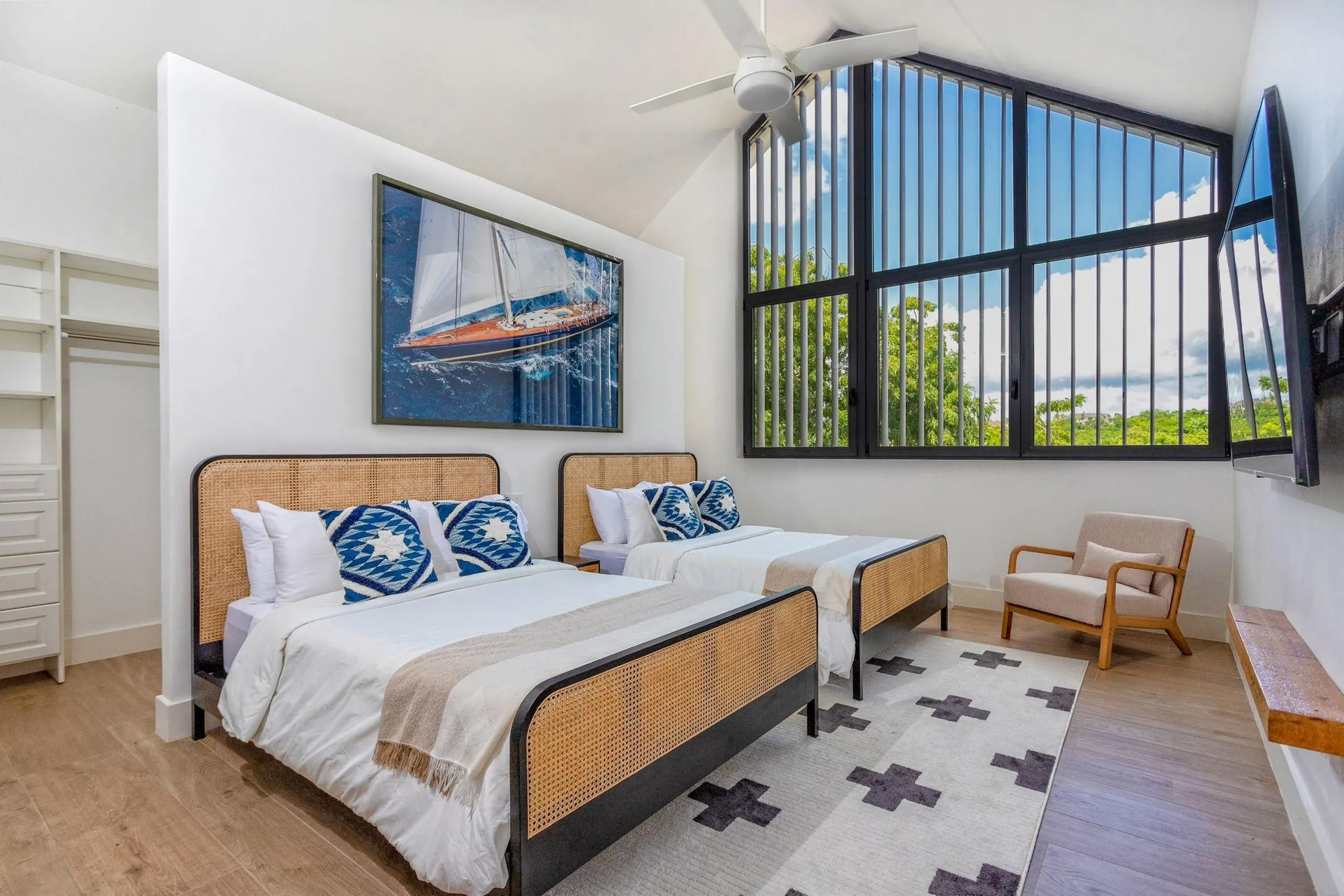 Marvelous Villa with Private Pool and  Breathtaking Views of the Polo Fields — photograph 12