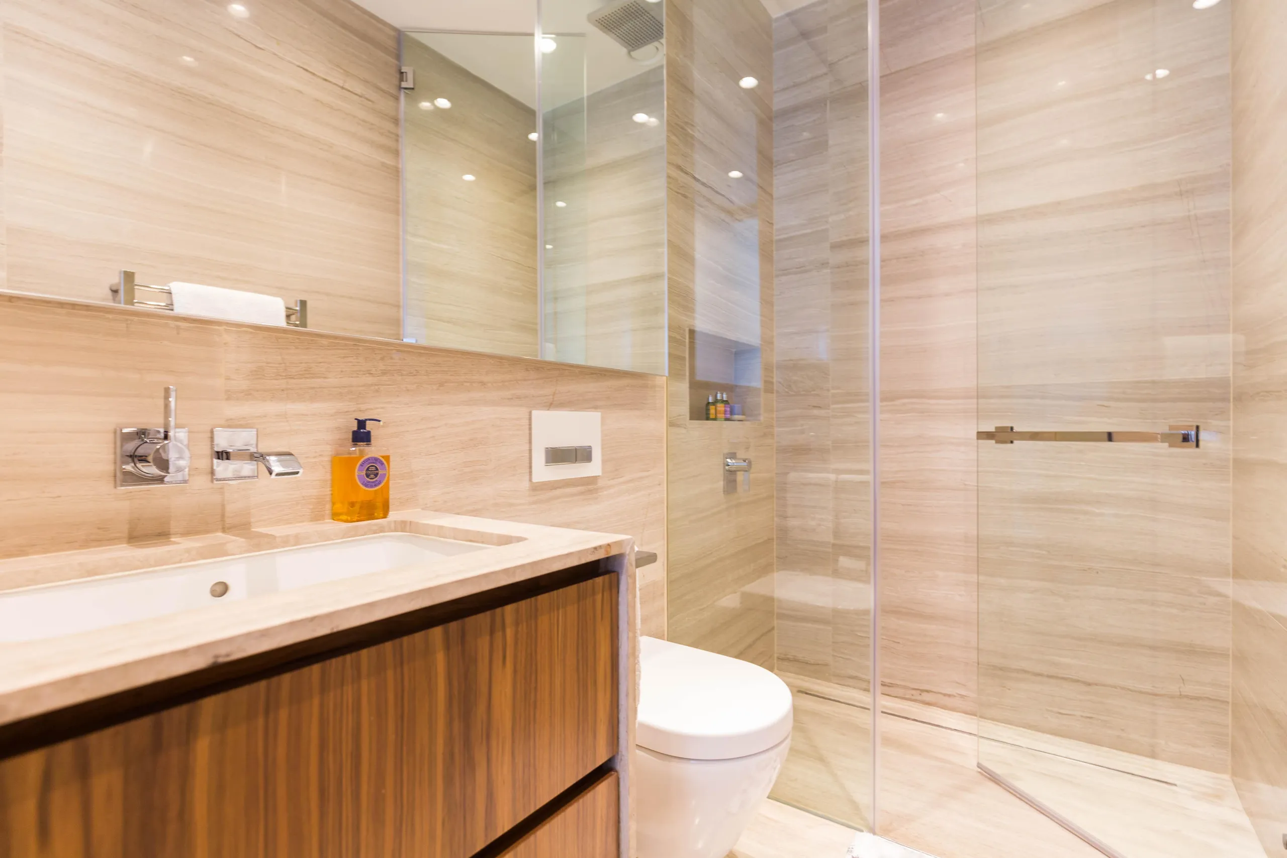 Ultra Modern Villa with Private Pool and Panoramic Ocean Views — photograph 9