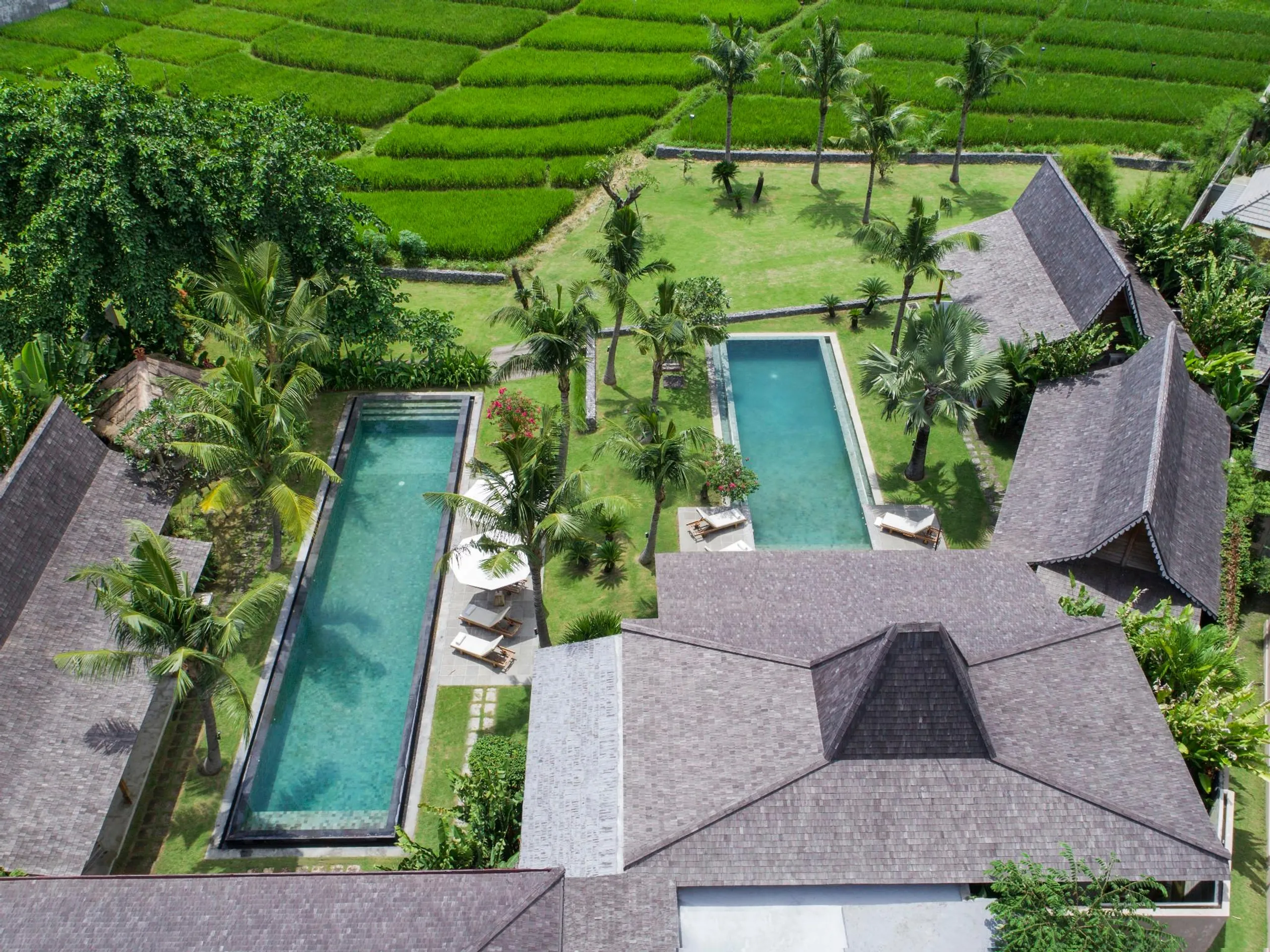 Grand Bali Estate with Large Private Pool and Lush Grounds — photograph 5