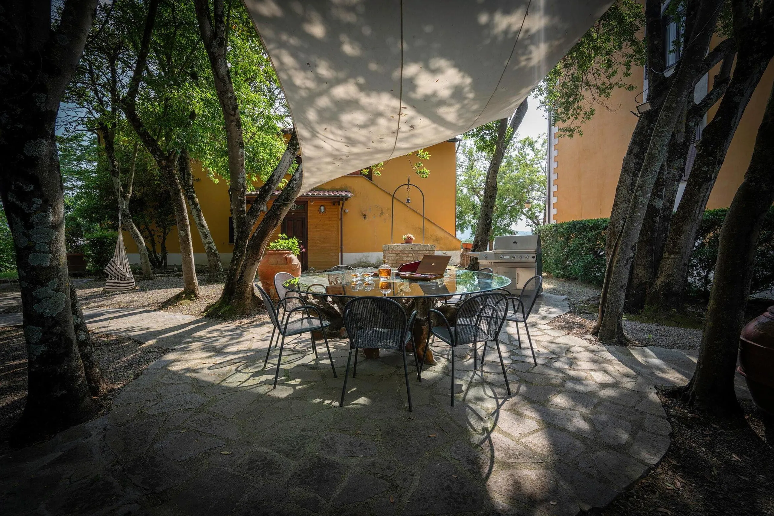 Imposing Localita Pignattaia Estate with Private Pool and Jacuzzi — photograph 12