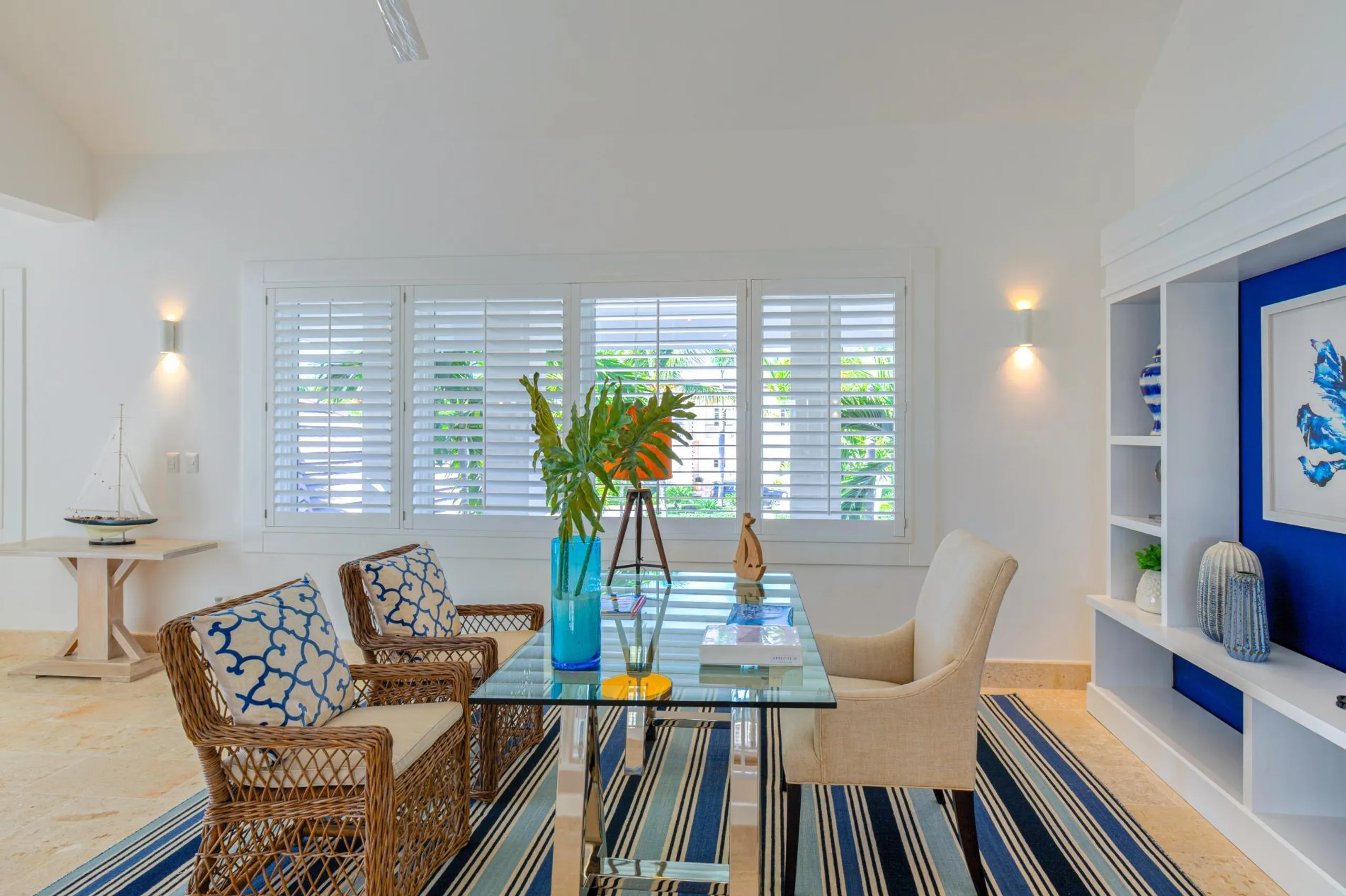 Resplendent Five Bedroom Villa with Privaate Pool and Scenic Views — photograph 11