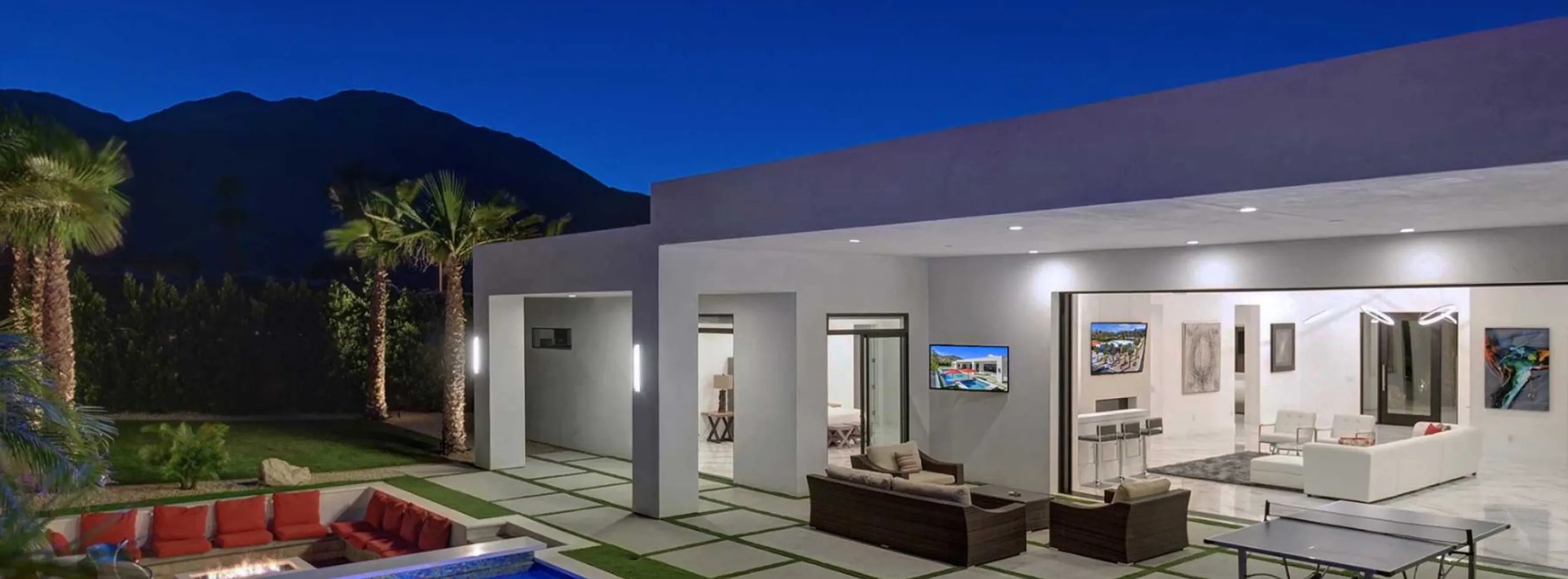 Luxurious Palm Desert Villa: Resort-Inspired Pool, Fire Pit, & Custom Interiors Near Coachella — photograph 10