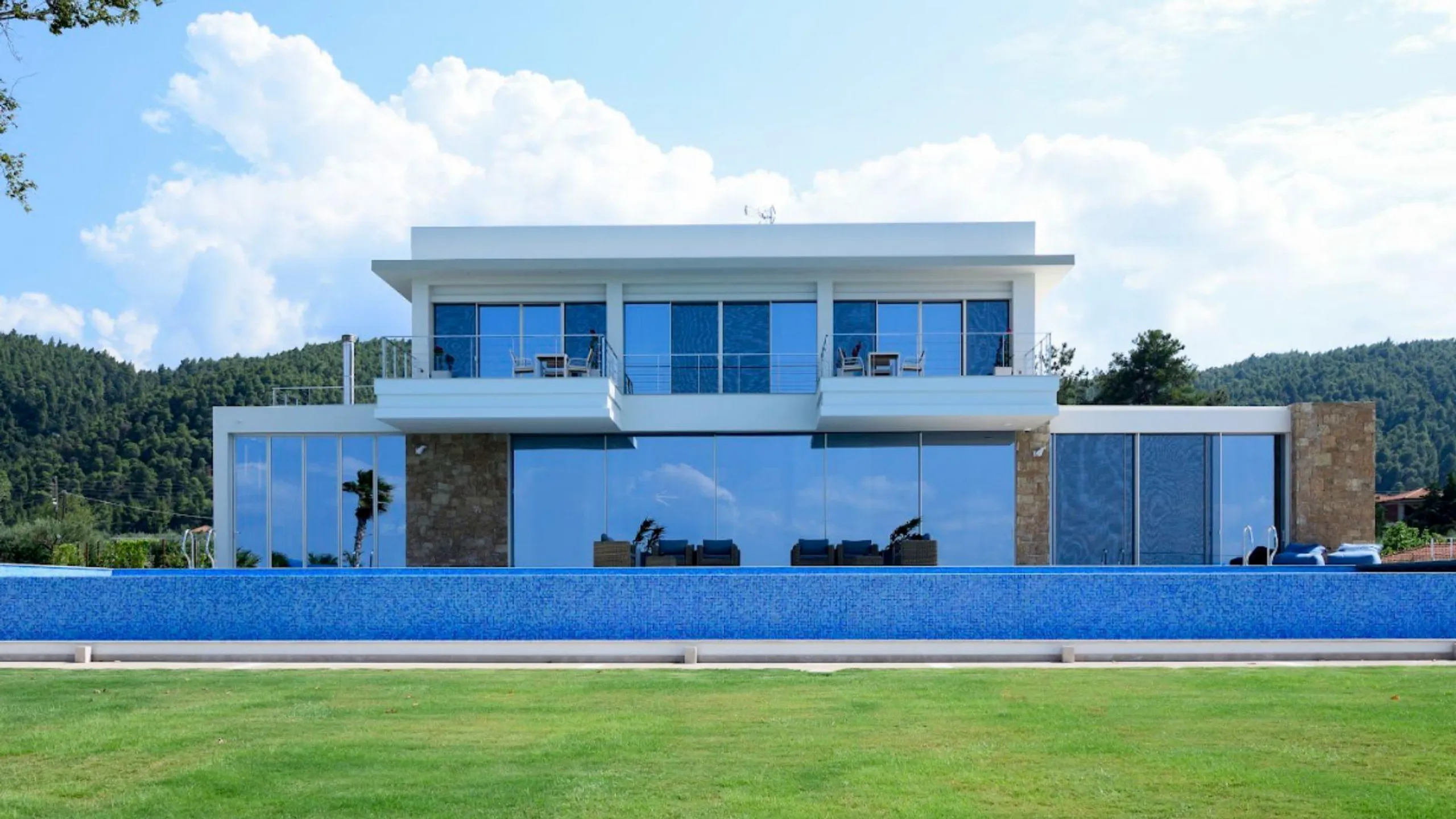 Ultra-Luxury Villa in Vourvourou with 2 Heated Pools & Panoramic Views, Sithonia