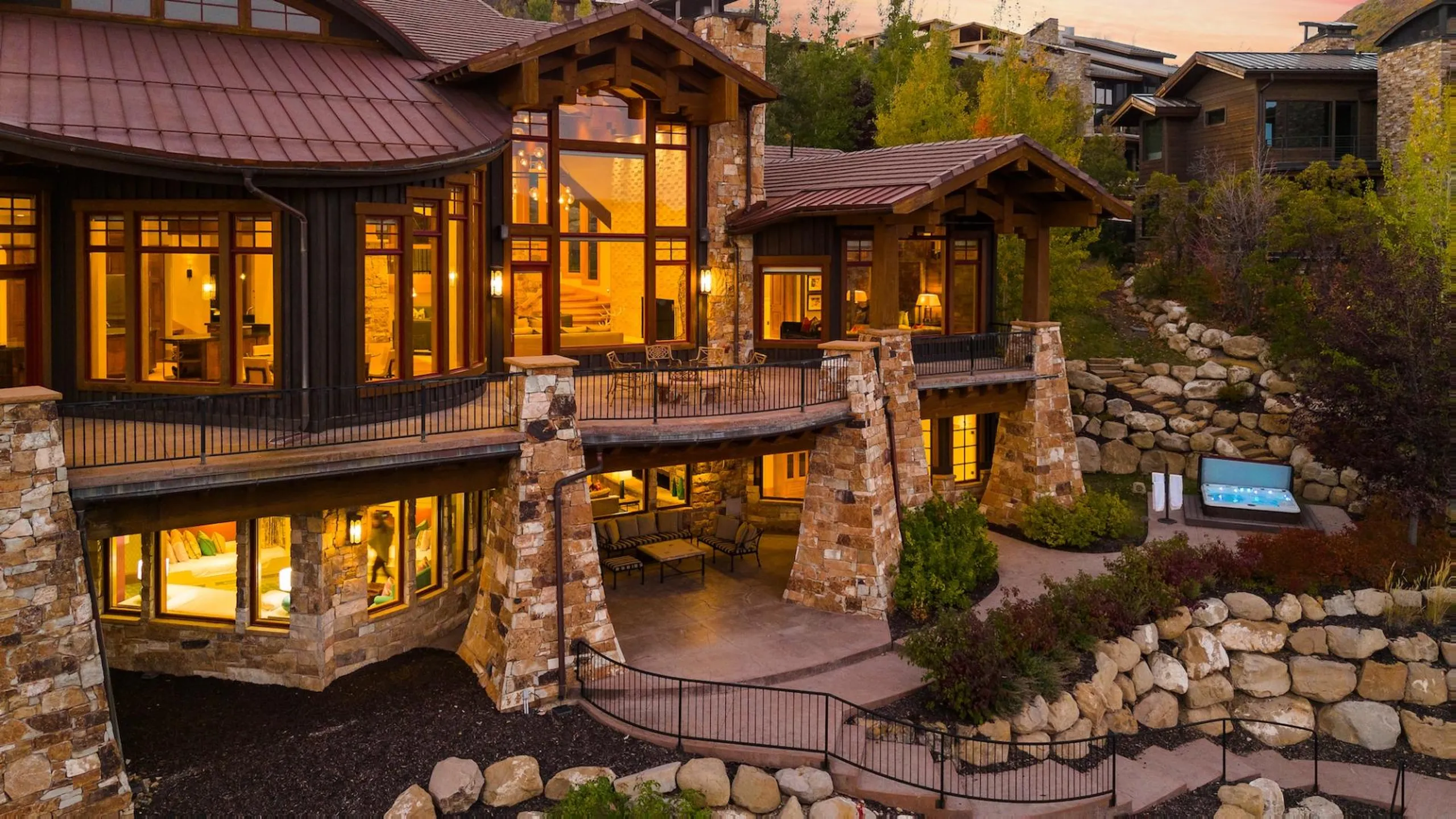 Modern Mountain Villa with Theater, Designer Interiors with Direct Ski Access — photograph 2