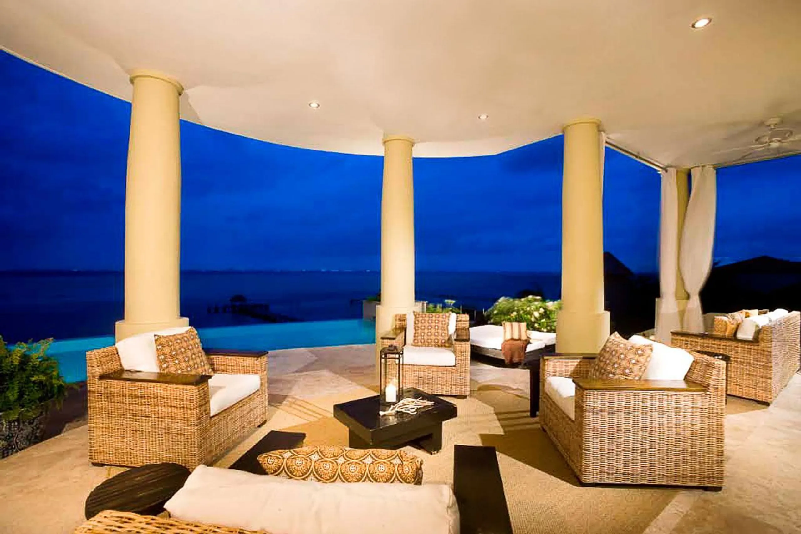 Breathtaking Luxe Villa Rental with Private Pool and Views in Isla Mujeres — photograph 6