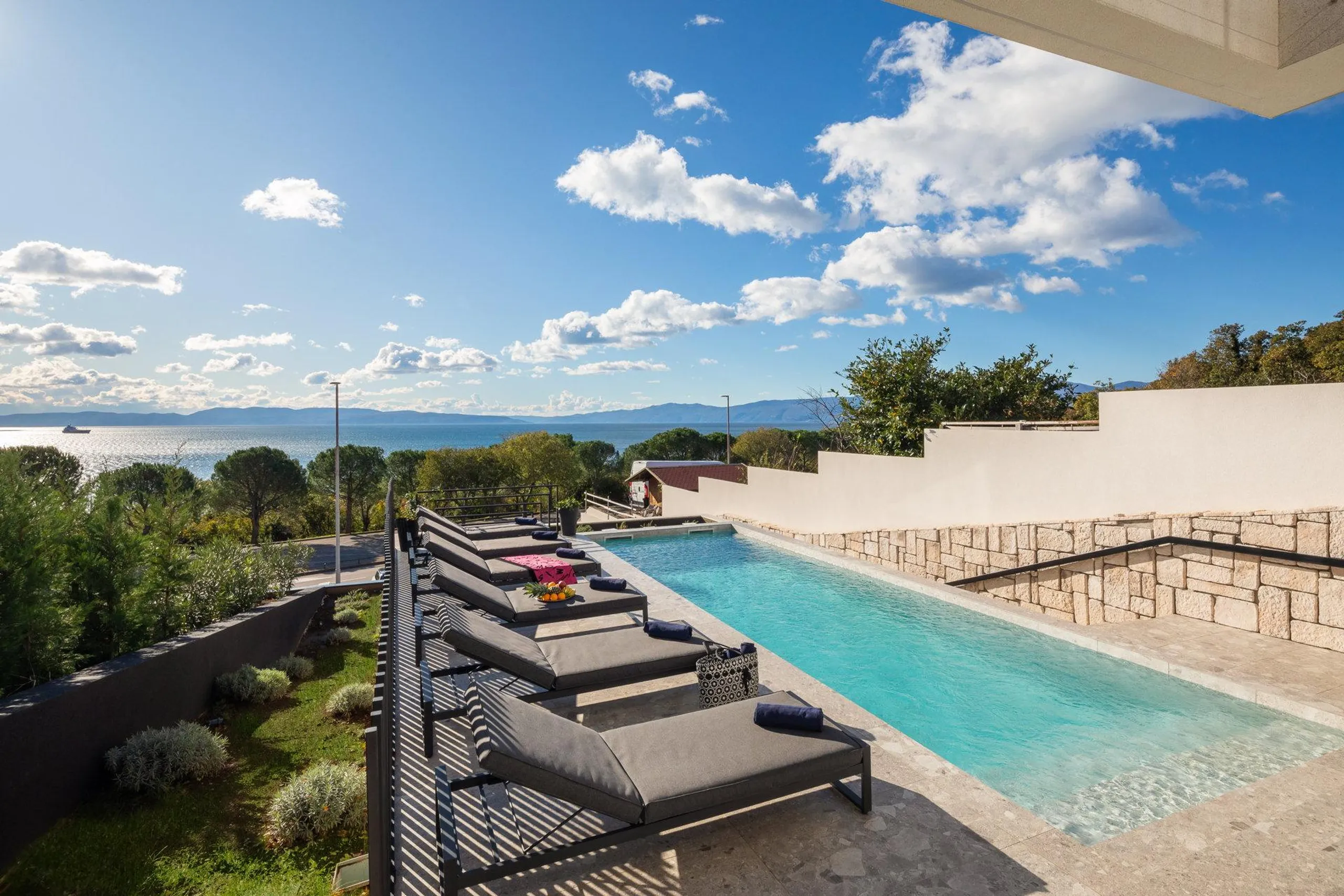 Breathtaking Villa Haven with Private Pool in the Heart of Kvarner — photograph 10