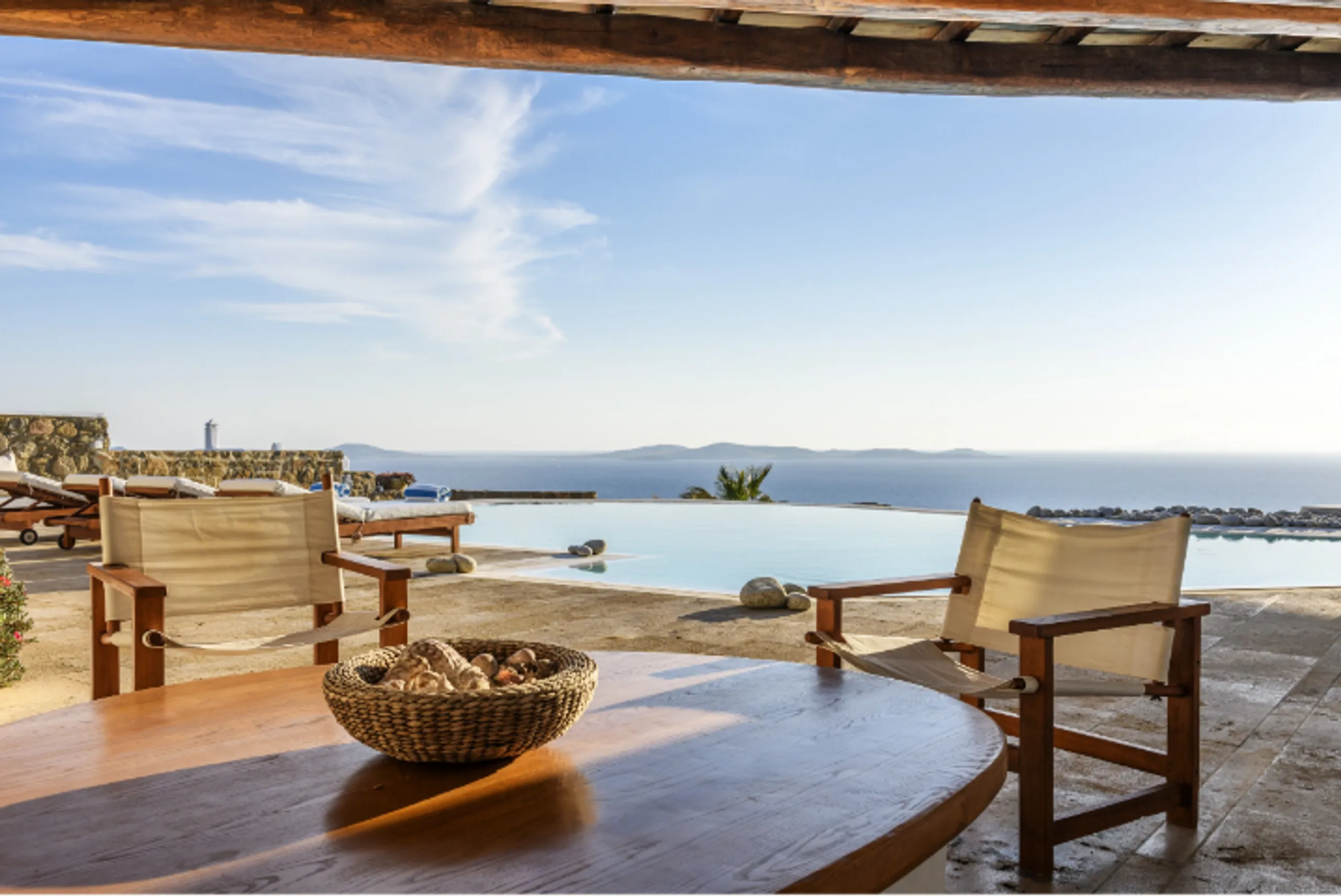 Elegant Mykonos Luxe Retreat with Private Infinity Pool and Ocean Views — photograph 7