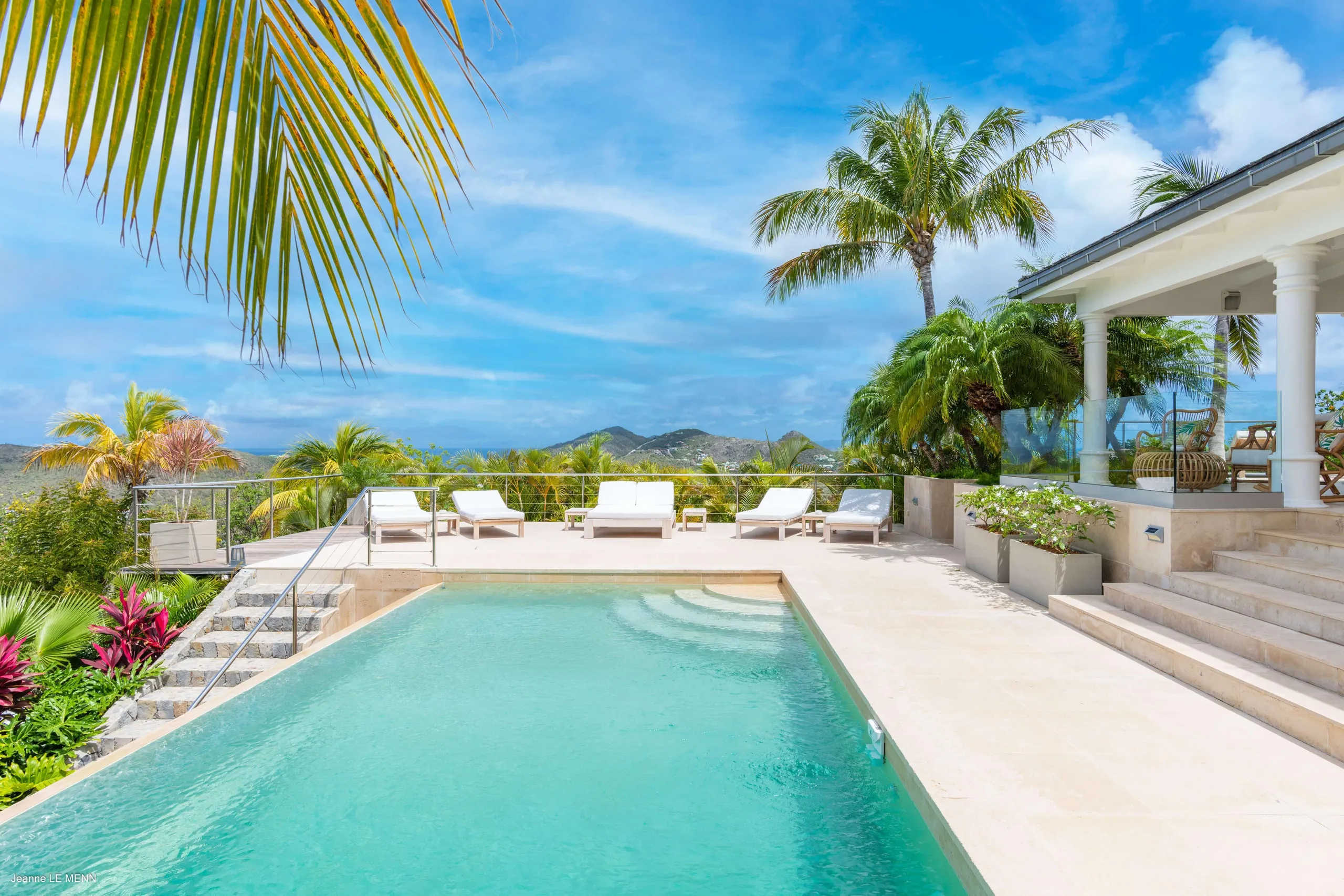 Bohemian-Inspired Hillside Villa with Stunning Ocean Views in St. Barths — photograph 7