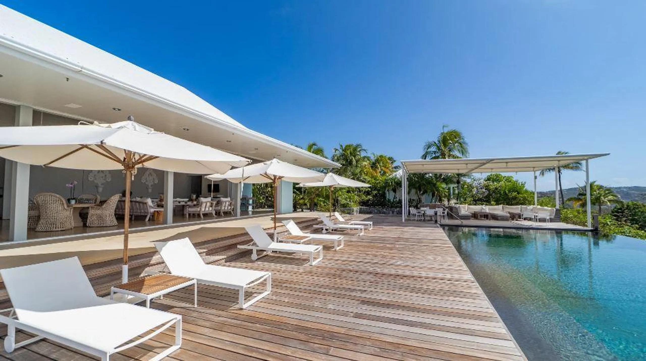 Gleaming Secluded Garden Villa in St. Barts with Private Pool and Ocean Views — photograph 6