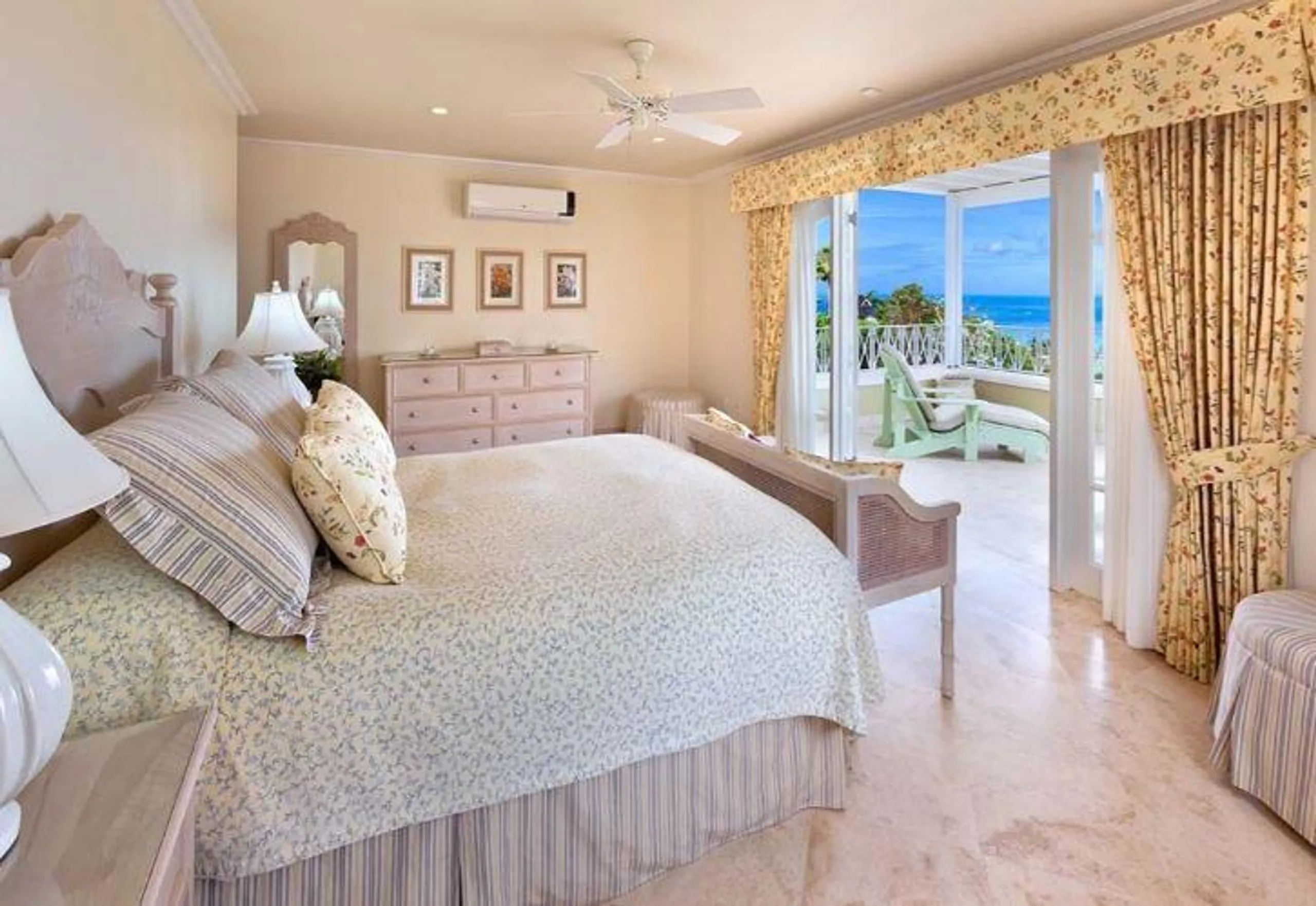 Spectacular Ridge-Front Luxury Home in Sugar Hill, Barbados with Breathtaking Sea View — photograph 11