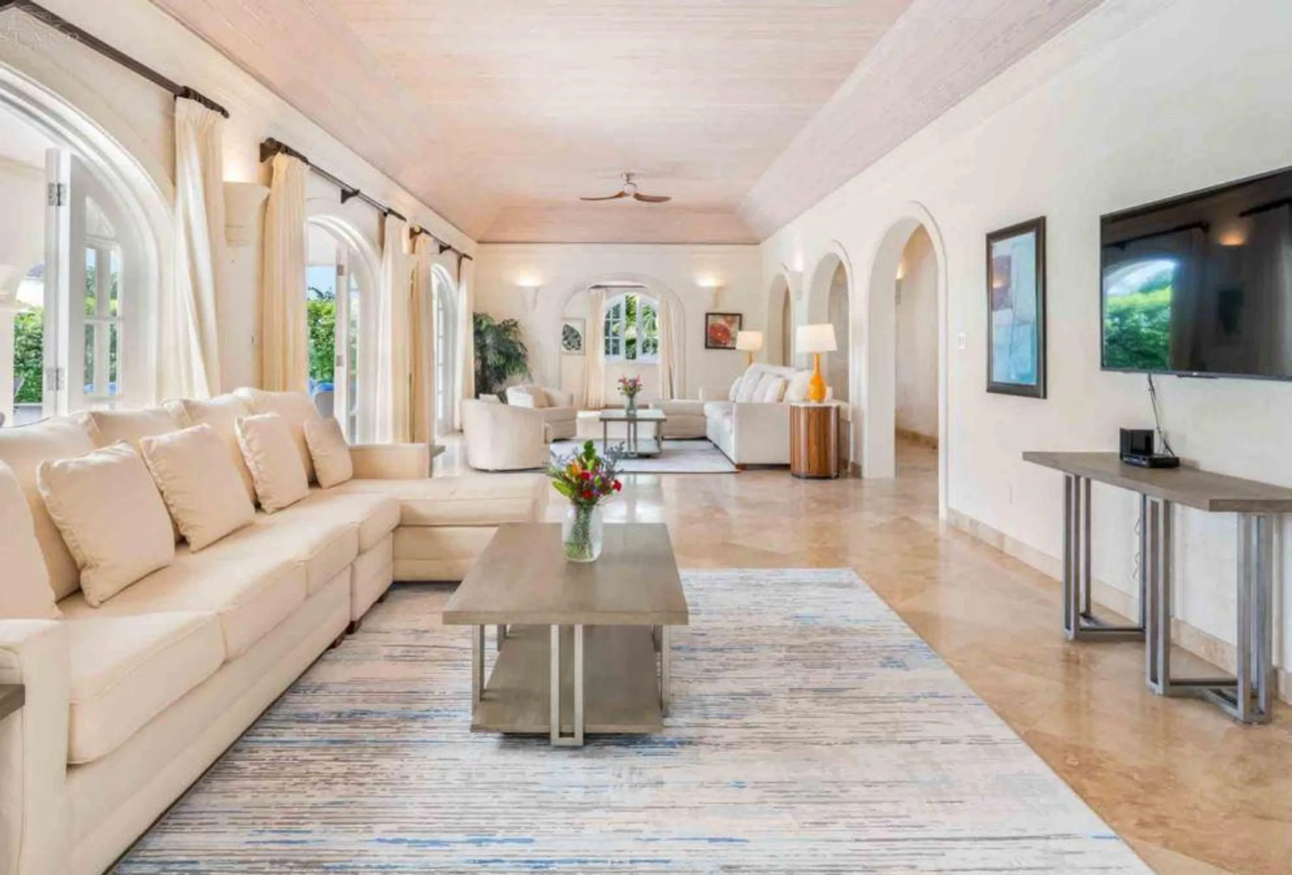 Splendid 6-Bedroom Villa on Royal Westmoreland with private Infinity Pool, Golf, and Caribbean Views — photograph 7