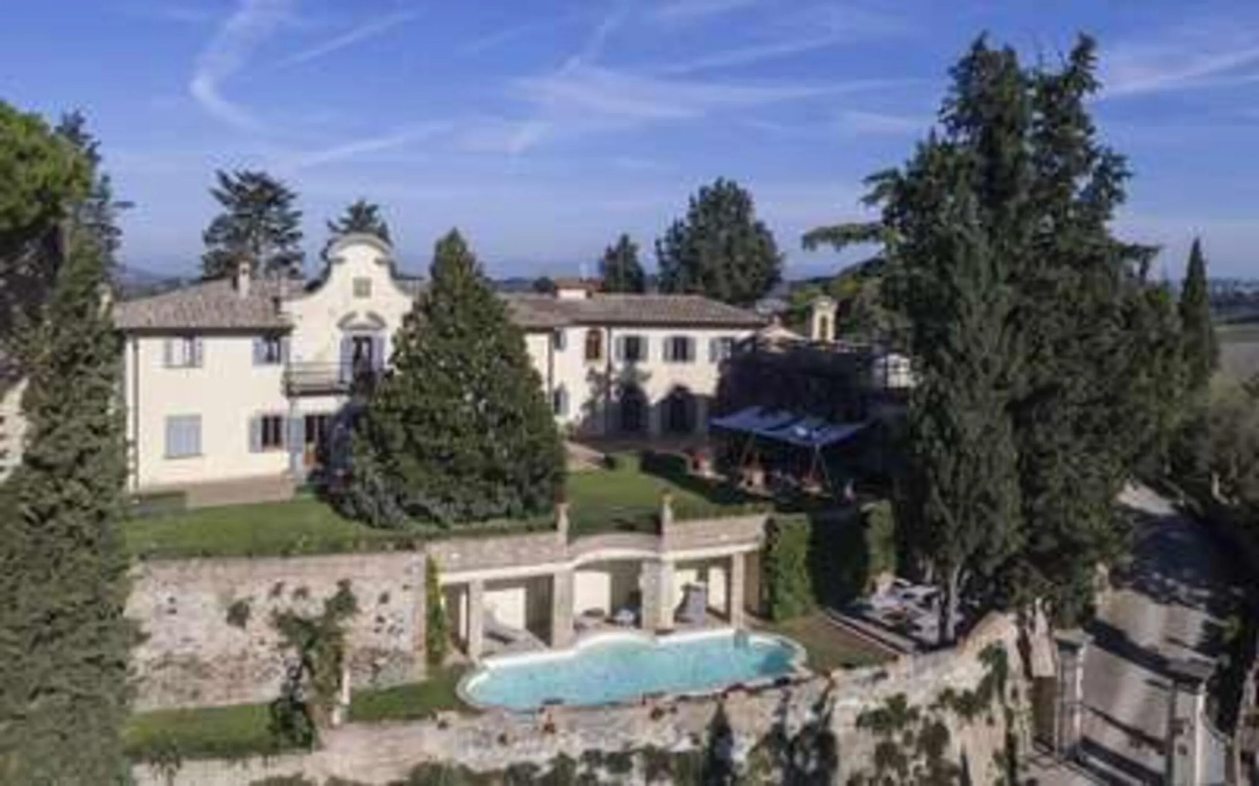 Majestic Castelfiorentino Estate with Private Pool, Fireplace,  and Stunning Views — photograph 5