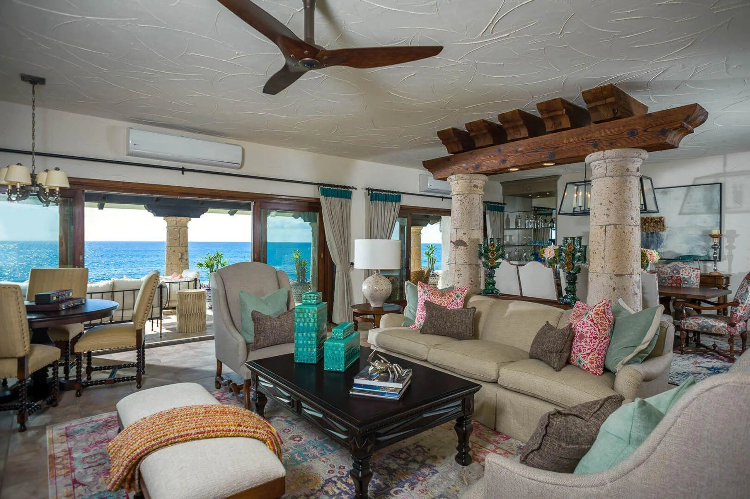 Luxurious Beachfront Villa in Playa Tortuga with Private Pool and Panoramic Ocean Views — photograph 5