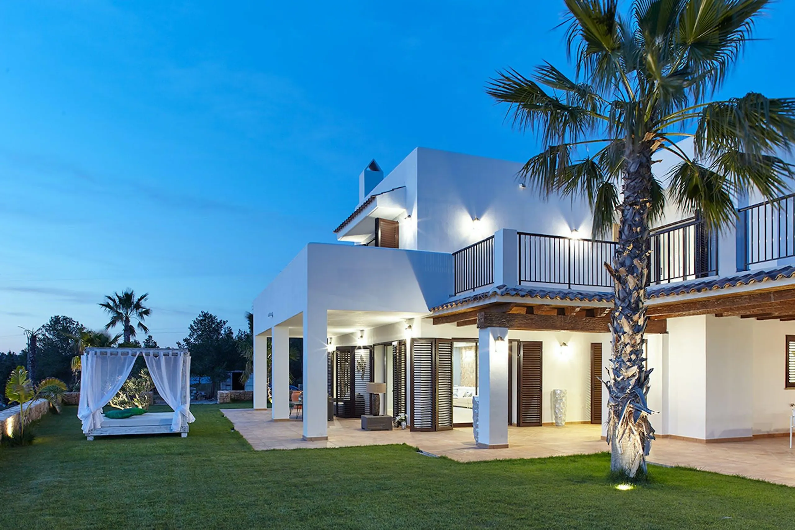 Ibizan Tranquility Terrace with Resort Pool — photograph 4