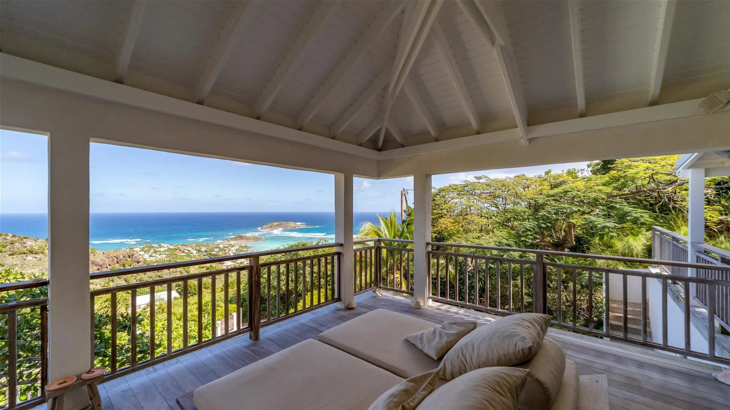 Panoramic Oceanview Villa with Pool — photograph 5