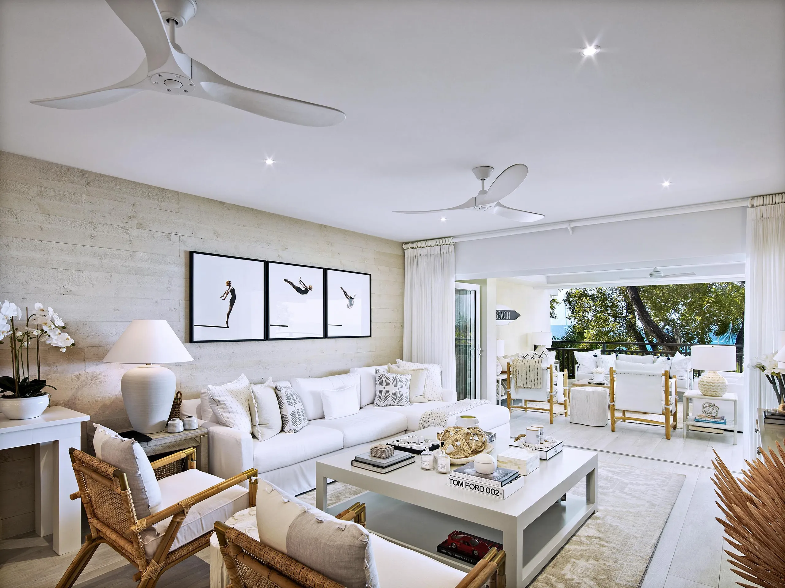 Barbados Sophisticated Beachfront Villa with Classic Caribbean Views — photograph 6