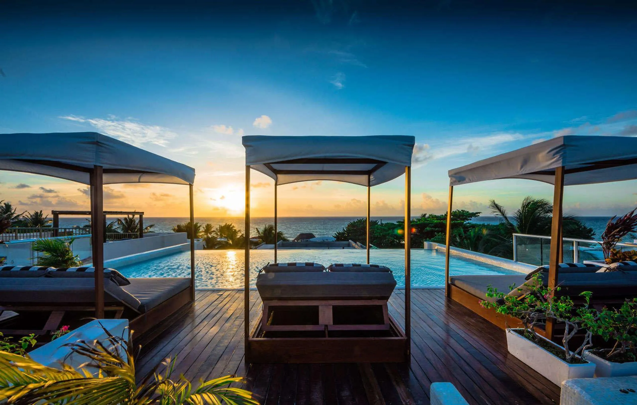 Beautiful Playa del Carmen Luxury Villa with Dual Pools and Ocean Views — photograph 11