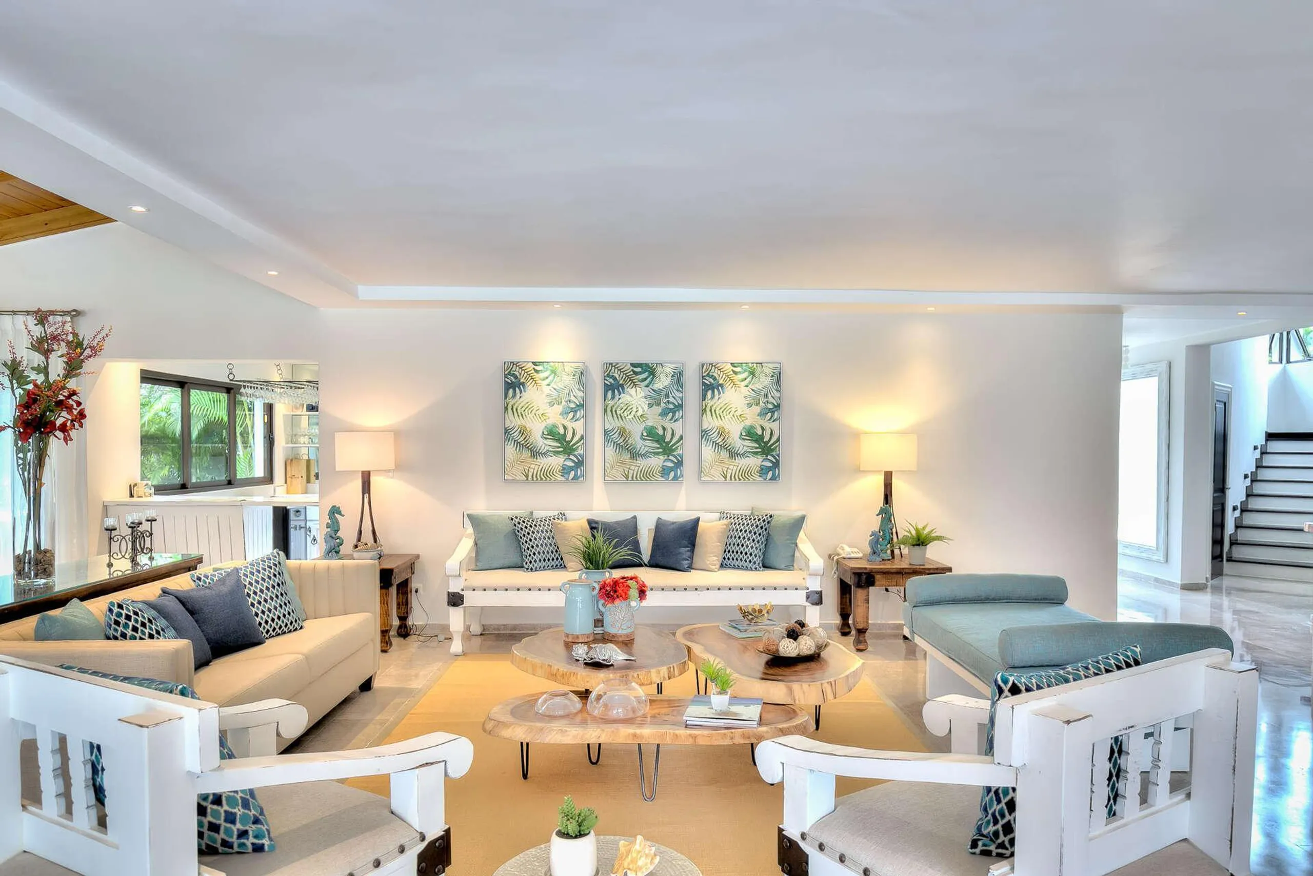 Casa de Campo's Gleaming Villa Offering Seclusion and Privacy — photograph 4