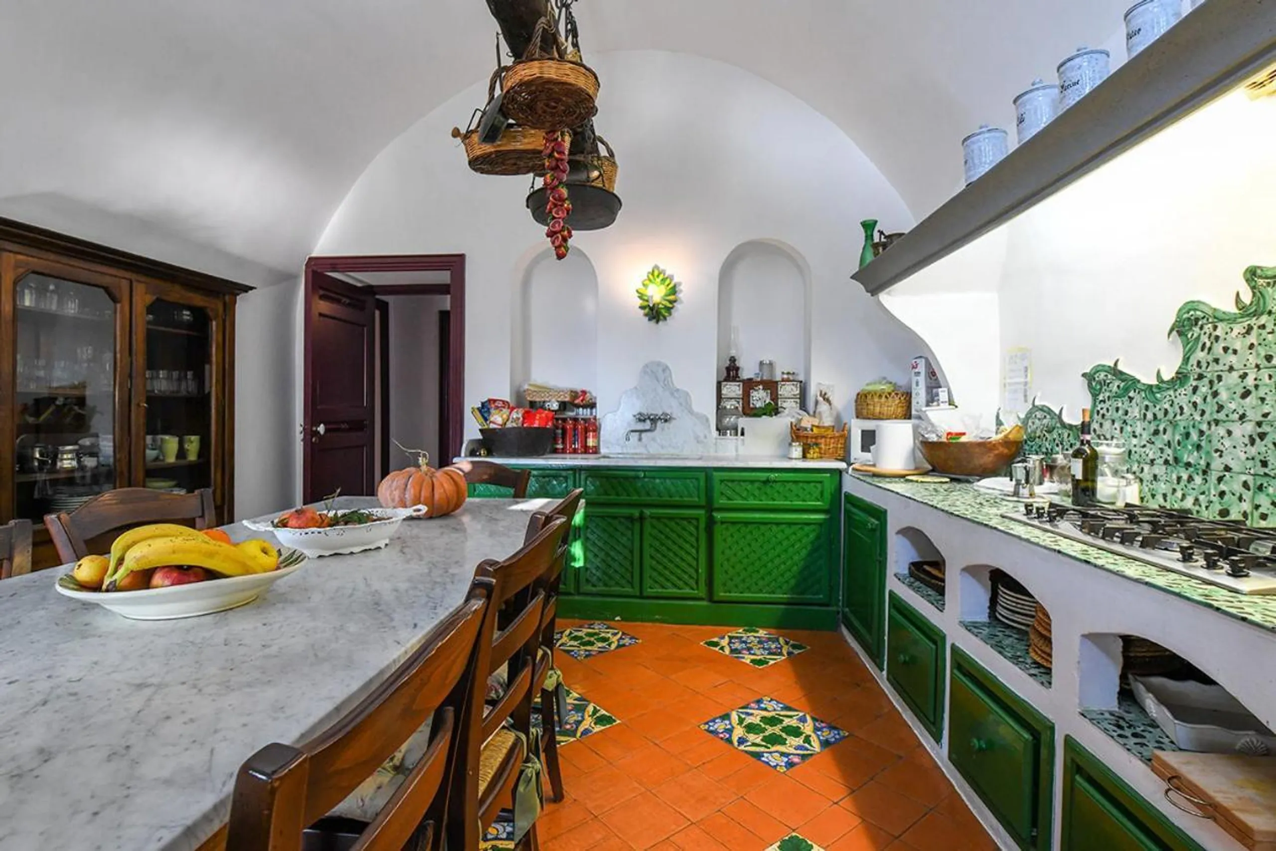 Glorious Ancient Villa with Private Pool and Lovely Sea Views — photograph 12