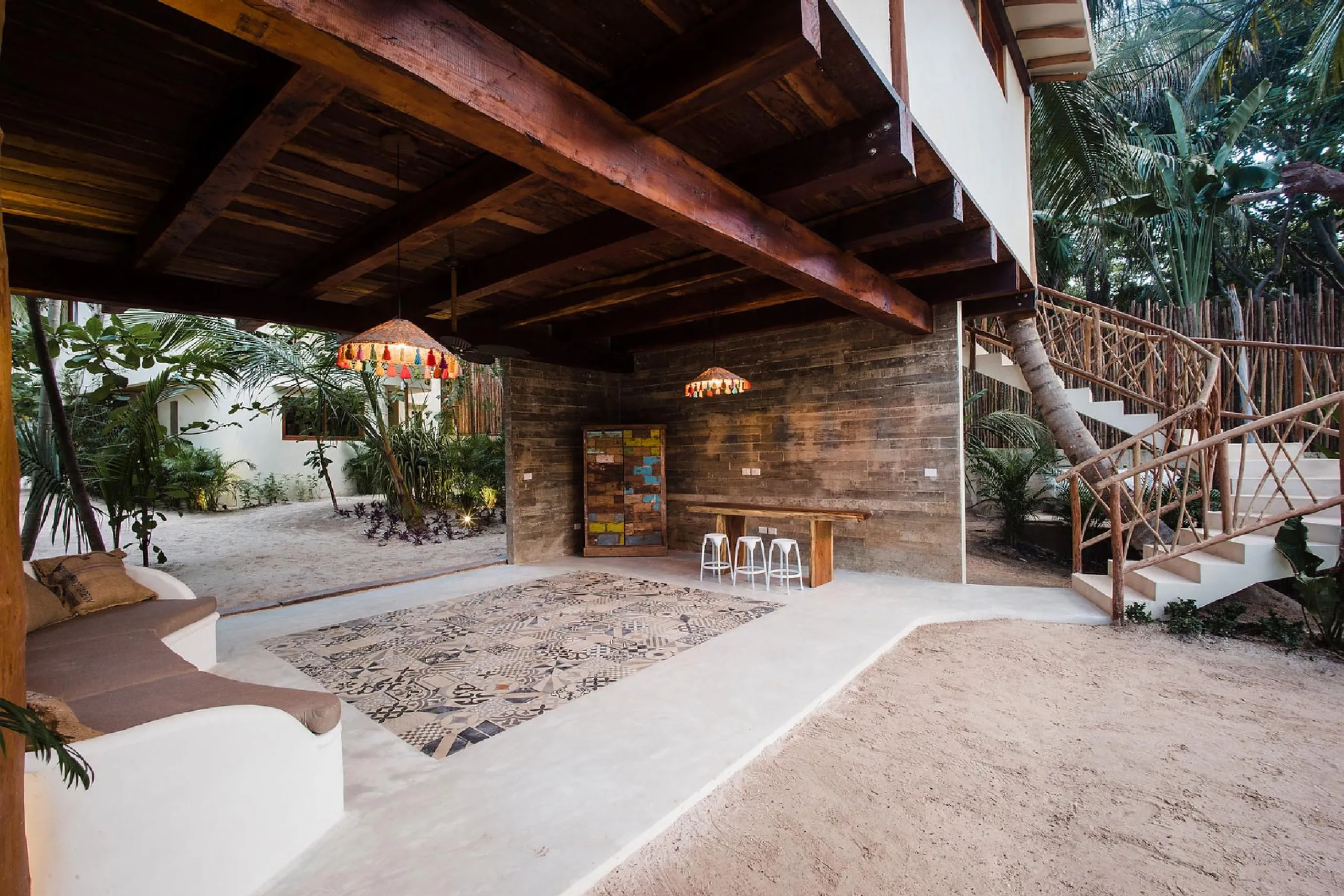 Beachfront Sustainable Eco Luxe Retreat Compound with Private Pool — photograph 4