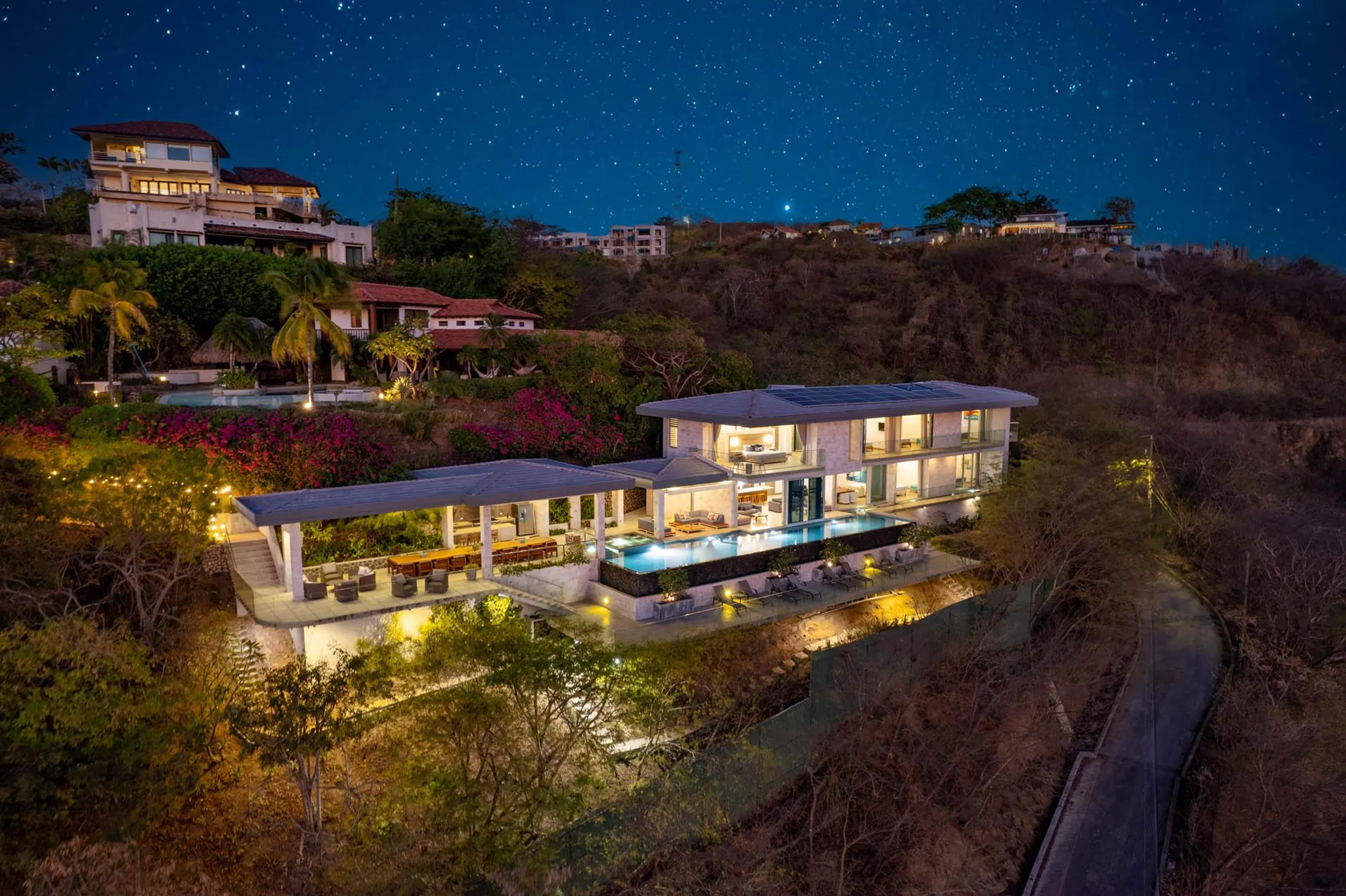 Deluxe Seaview Villa with Infinity Pool and Dining Al-Fresco — photograph 5