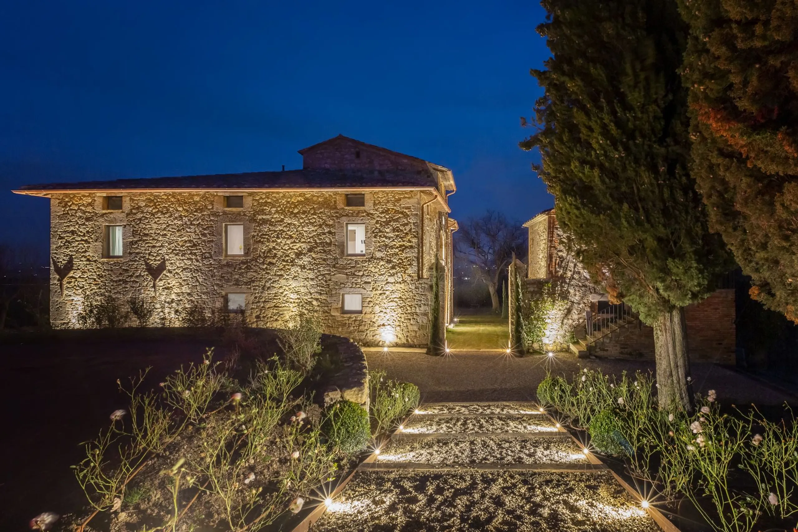 Splendid Estate with Indoor Heated Pool and Countryside Views — photograph 6