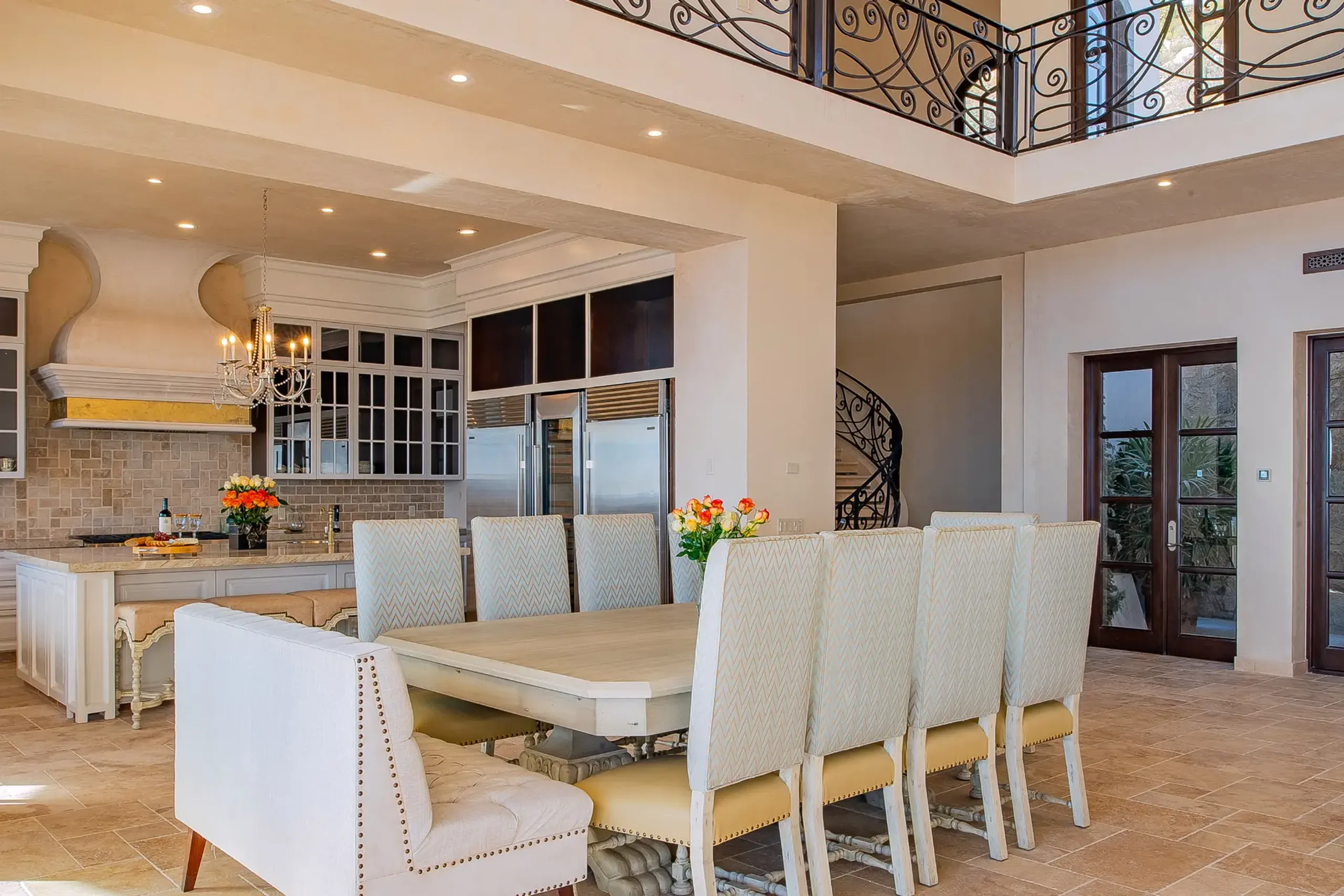 Exquisite Hillside Villa in Pedregal with Private Pool and Pacific Ocean Views — photograph 12