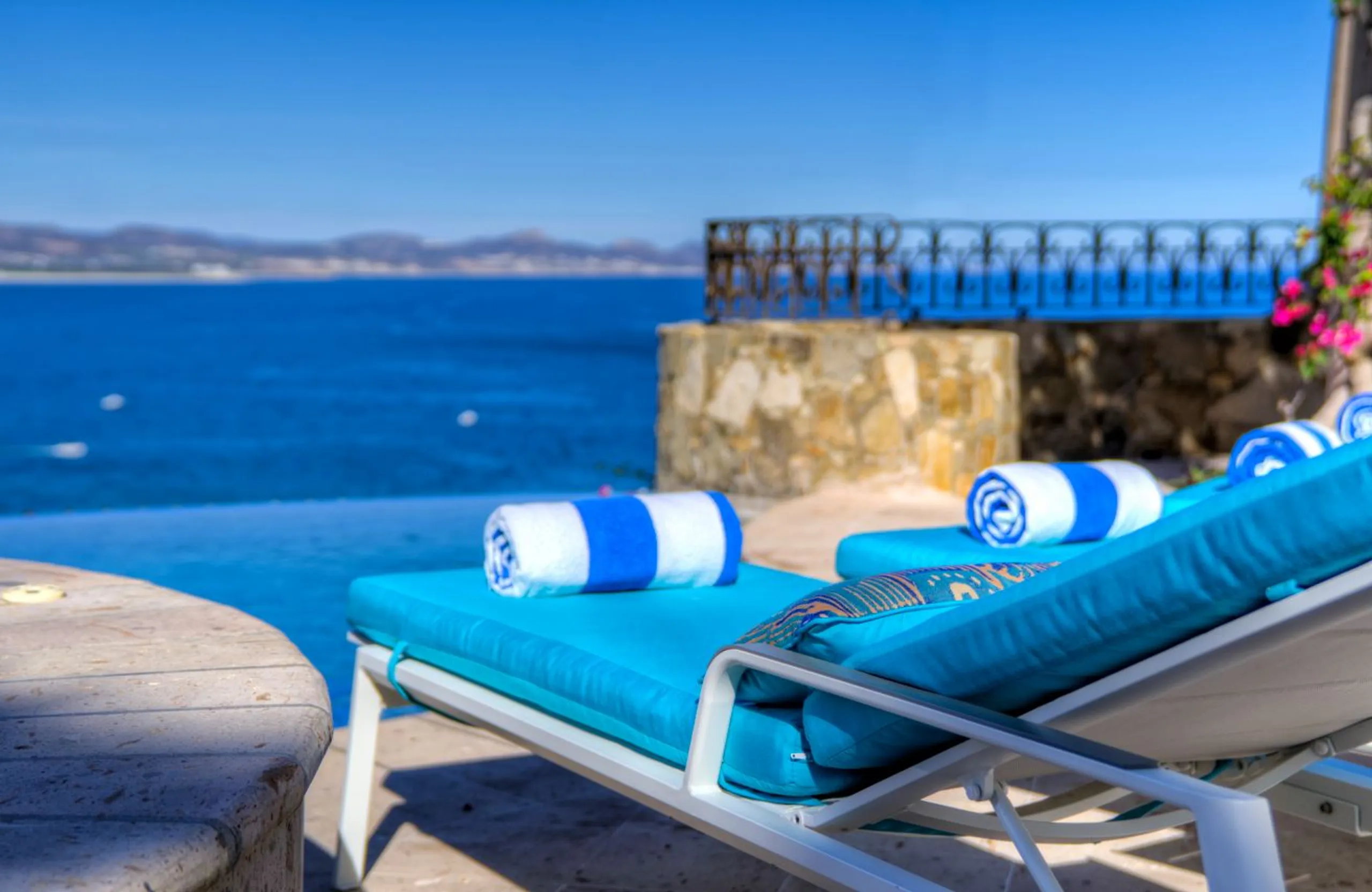 Elegant Oceanfront Villa in Los Cabos: Private Pool, Chef, & Golf Access — photograph 10