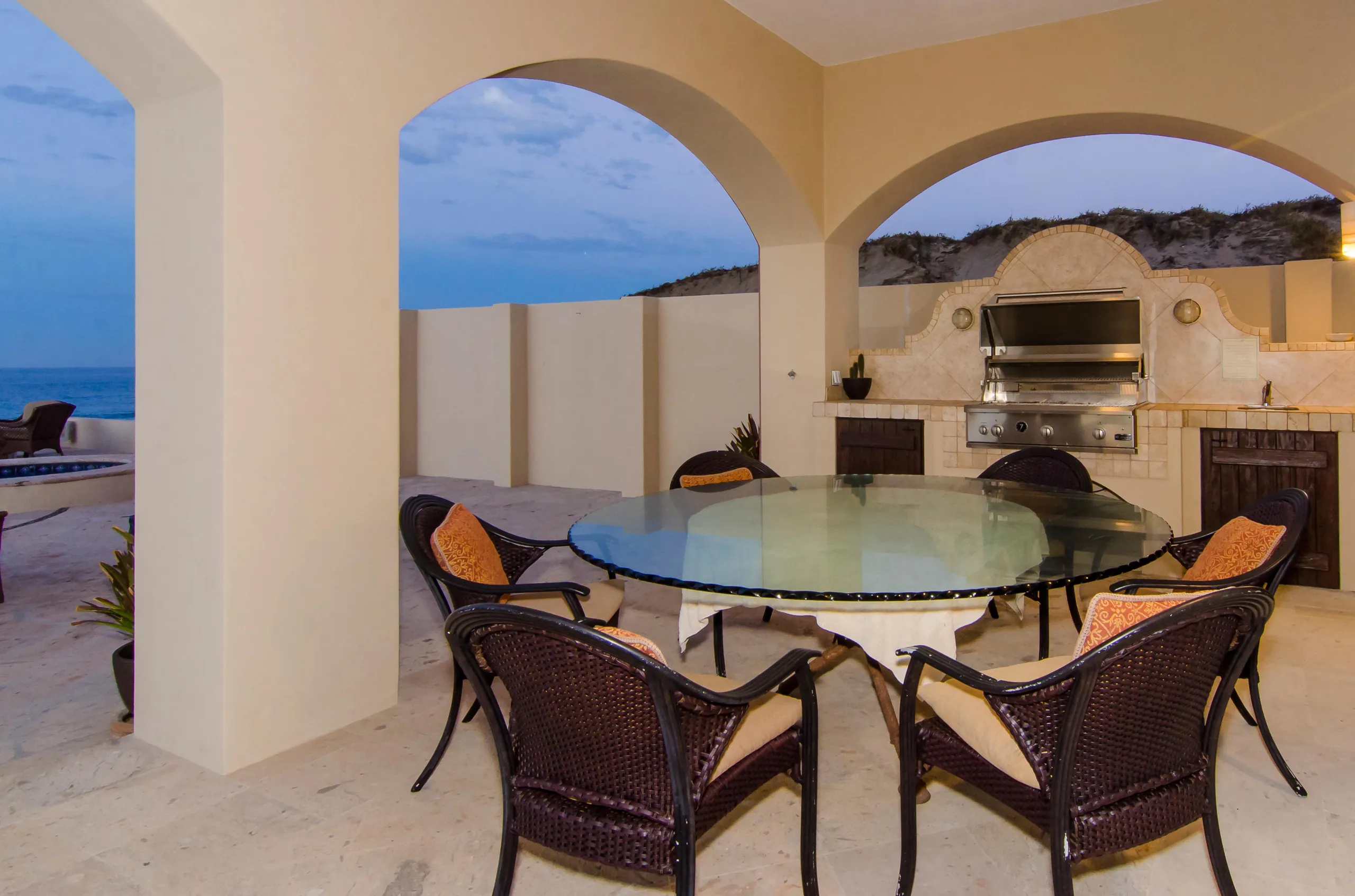 East Cape Luxury Villa with Infinity Pool, Hot Tub and Ocean Views — photograph 12