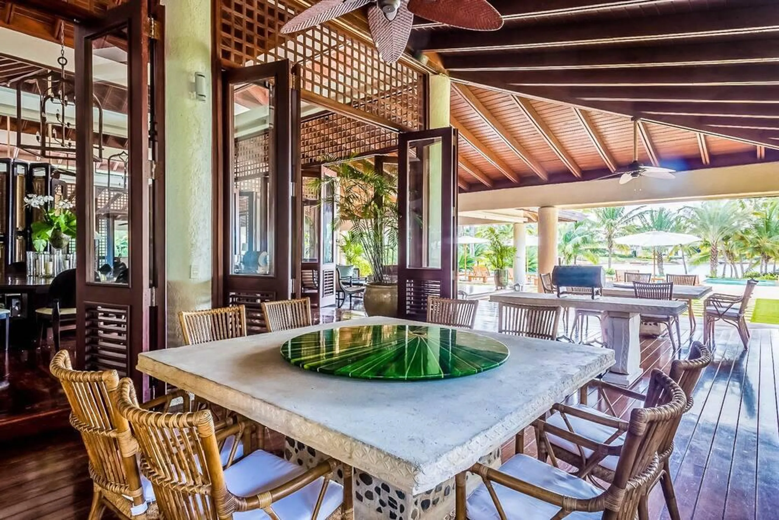 Magnificent Oceanfront Villa in La Romana with Private Pool, Outdoor Grill, and Walks to Beach — photograph 10