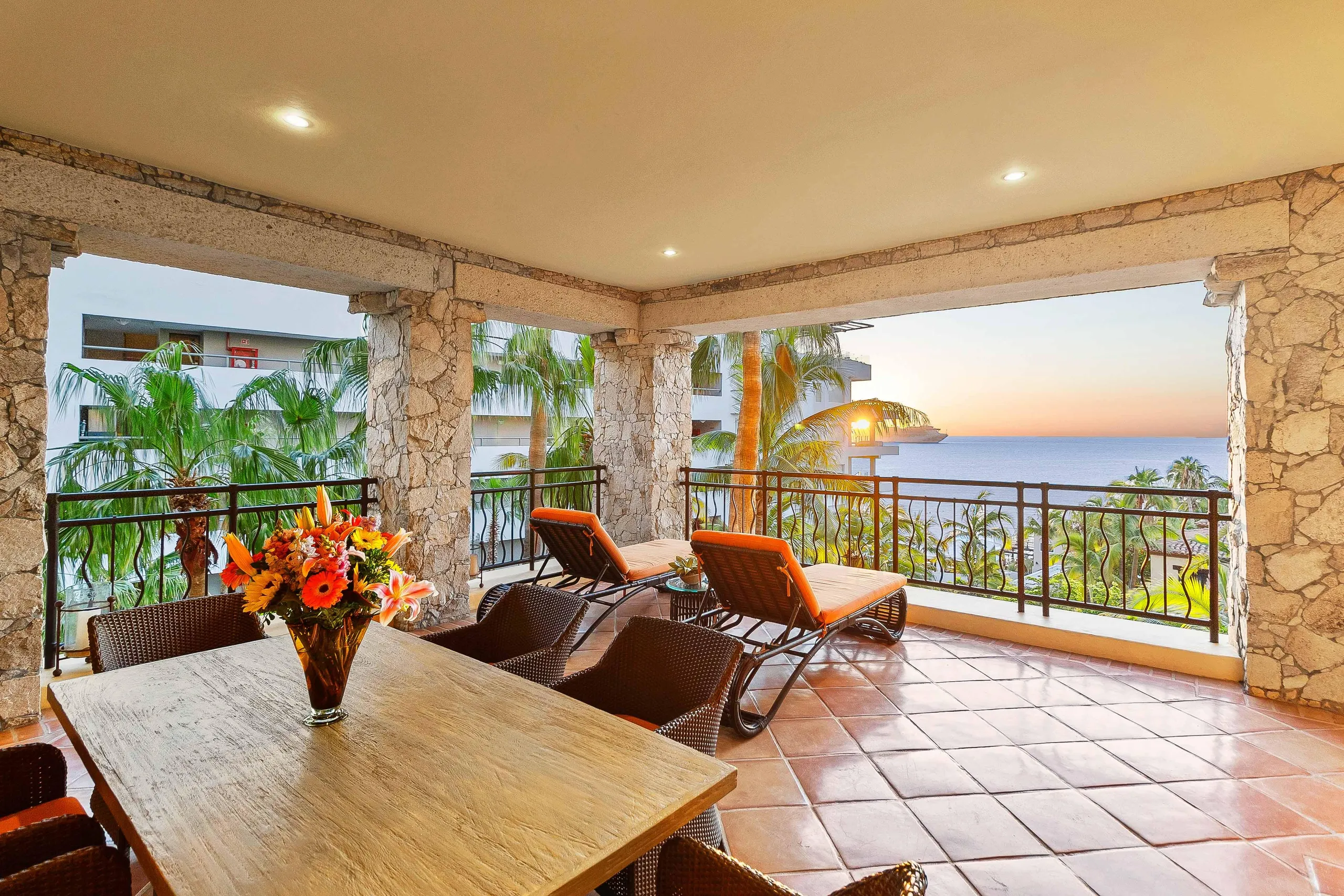 Beautiful Cabo Penthouse With Captivating Ocean Views — photograph 8
