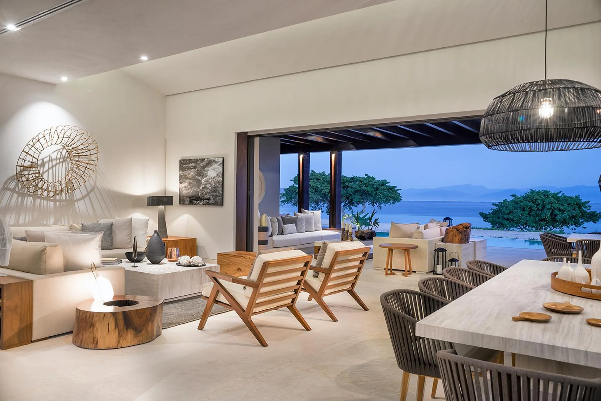 Masterful Villa in Punta Mita's Gated Community with Private Infinity Pool — photograph 3