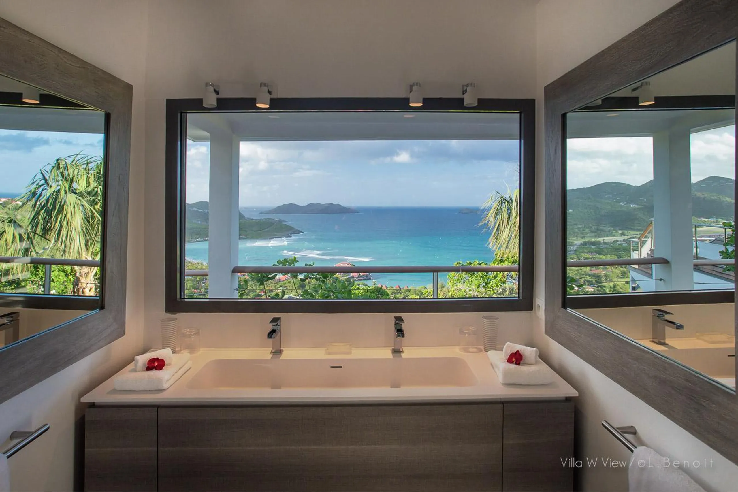Prestigious Paradise Villa with Infinity Pool and Fitness Room — photograph 10
