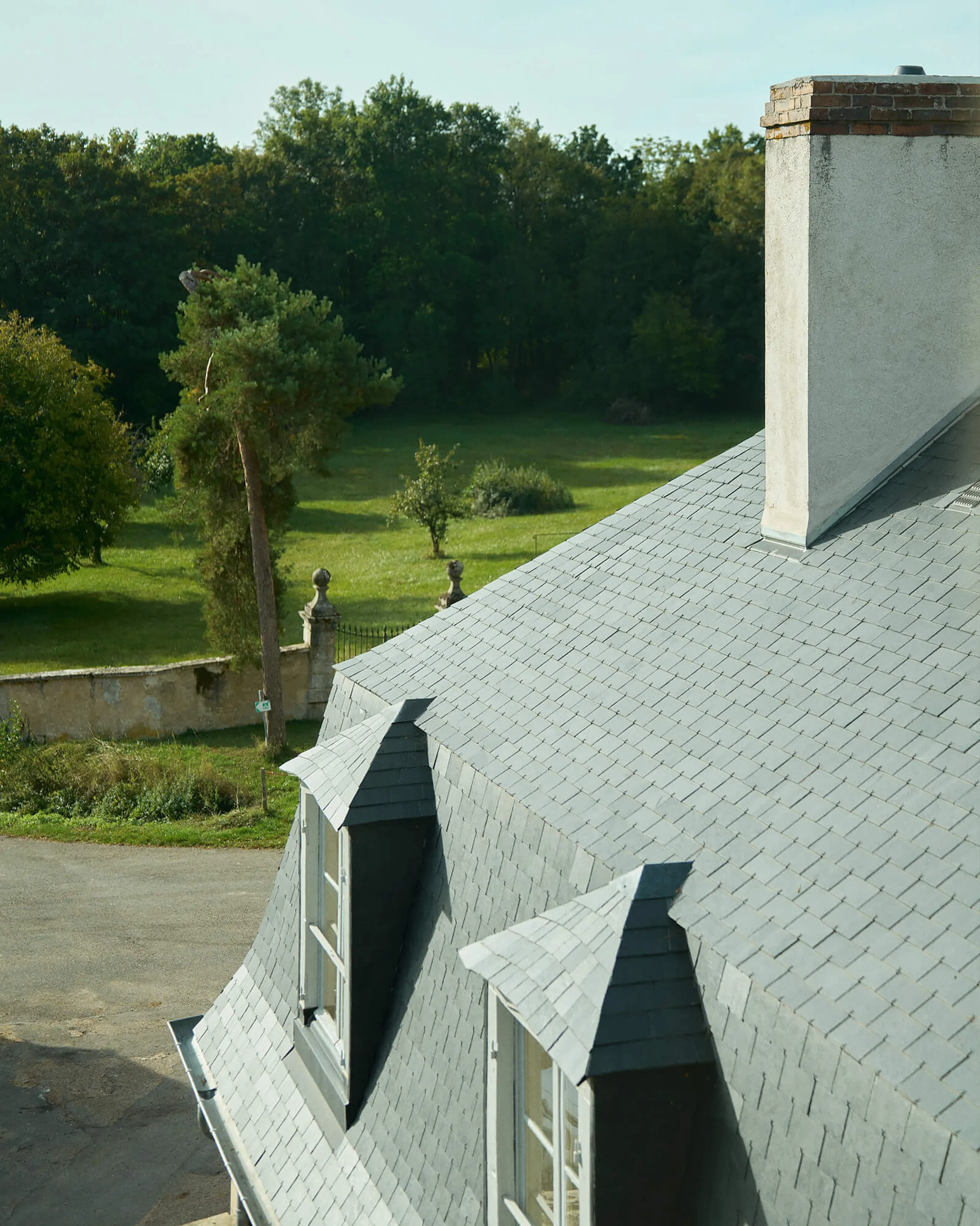 Historic Saint Marie Luxury Chateau with Heated Pool and Sprawling Vineyards — photograph 12
