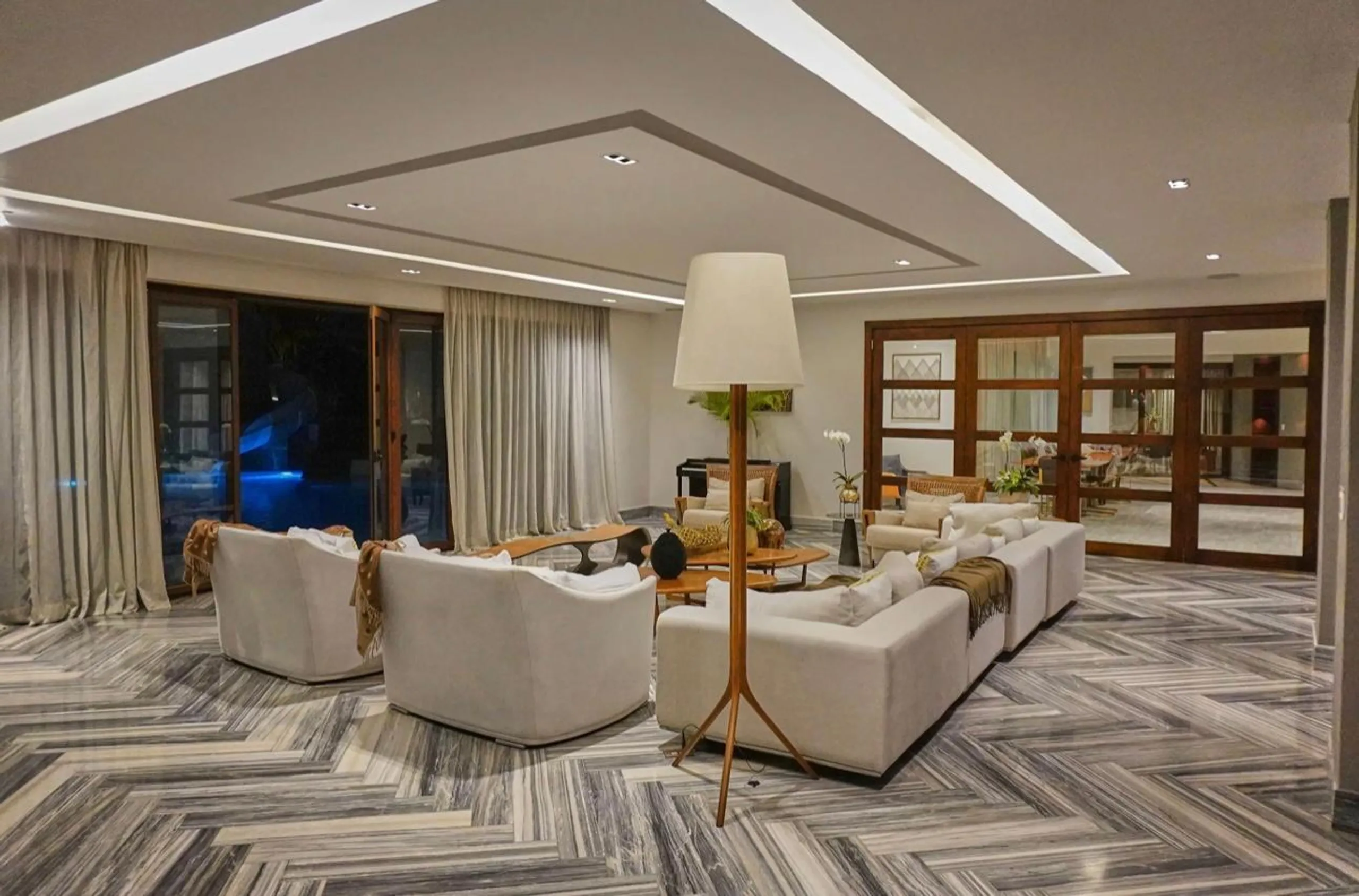 Luxurious Casa de Campo Home with Stunning Poolside Paradise — photograph 9