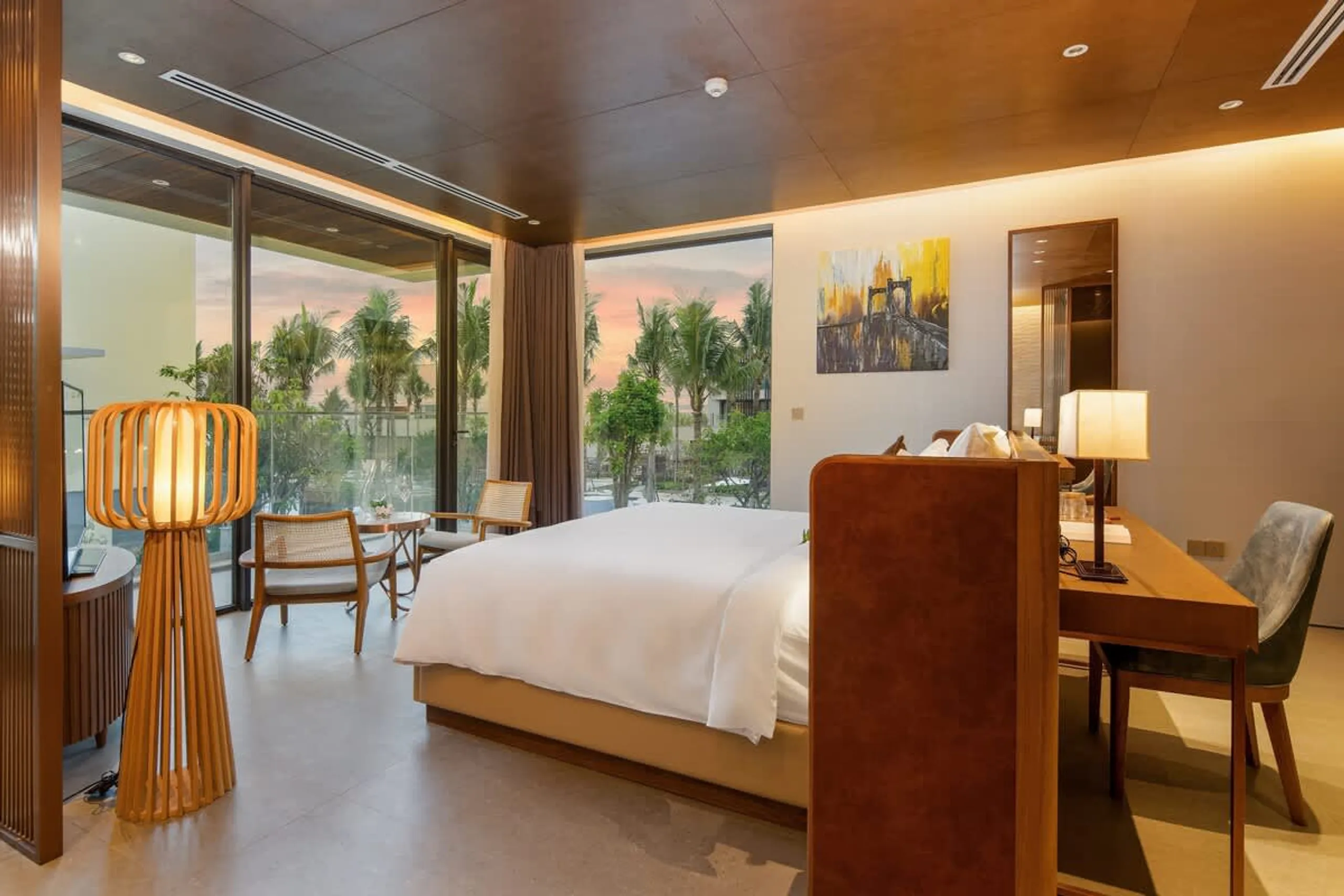 Exquisite 5BR with Private Pool and Bespoke Concierge — photograph 7