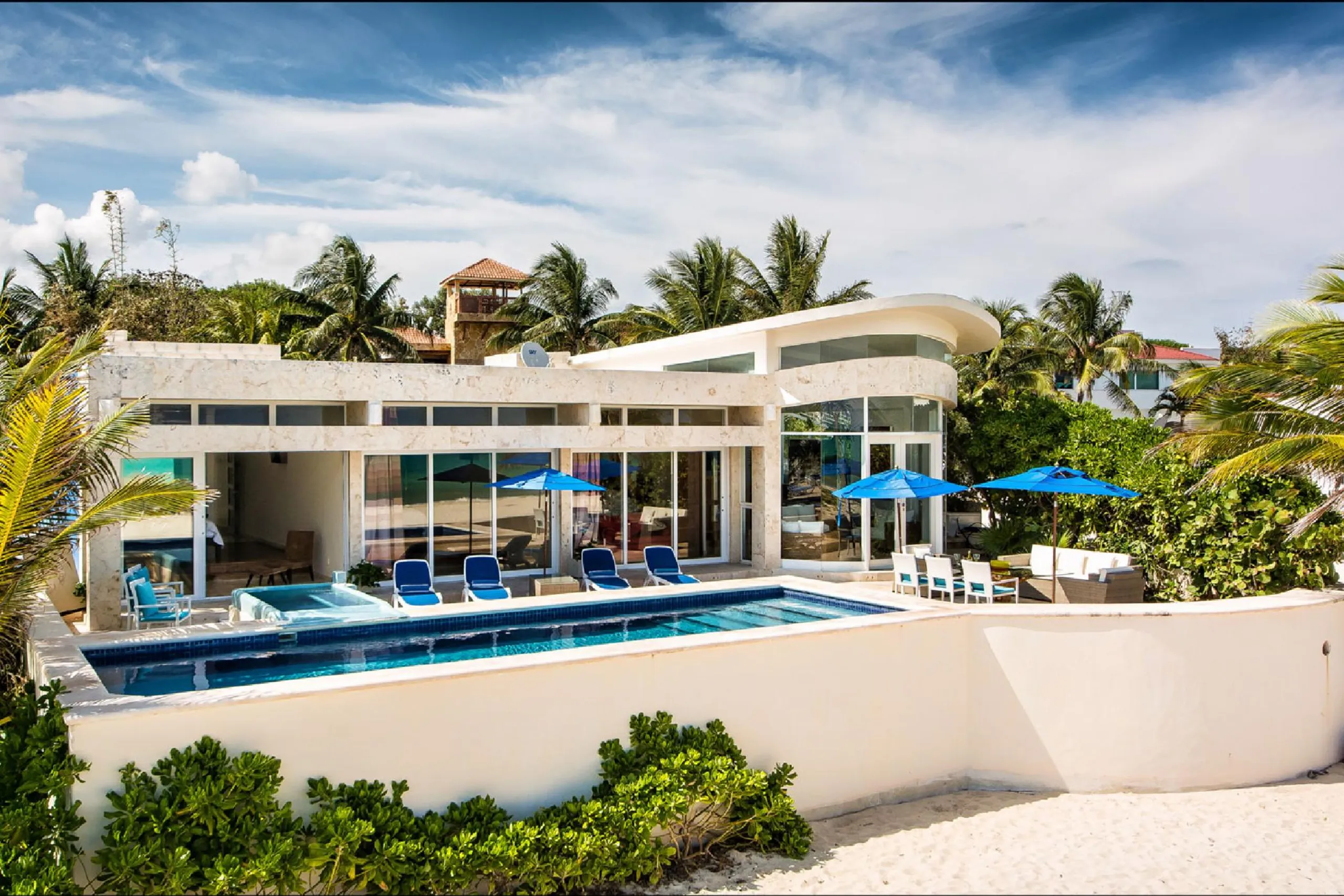 Xpu-Ha Luxury Beach Front Estate with Private Pool and Ocean Views, Xpu Ha