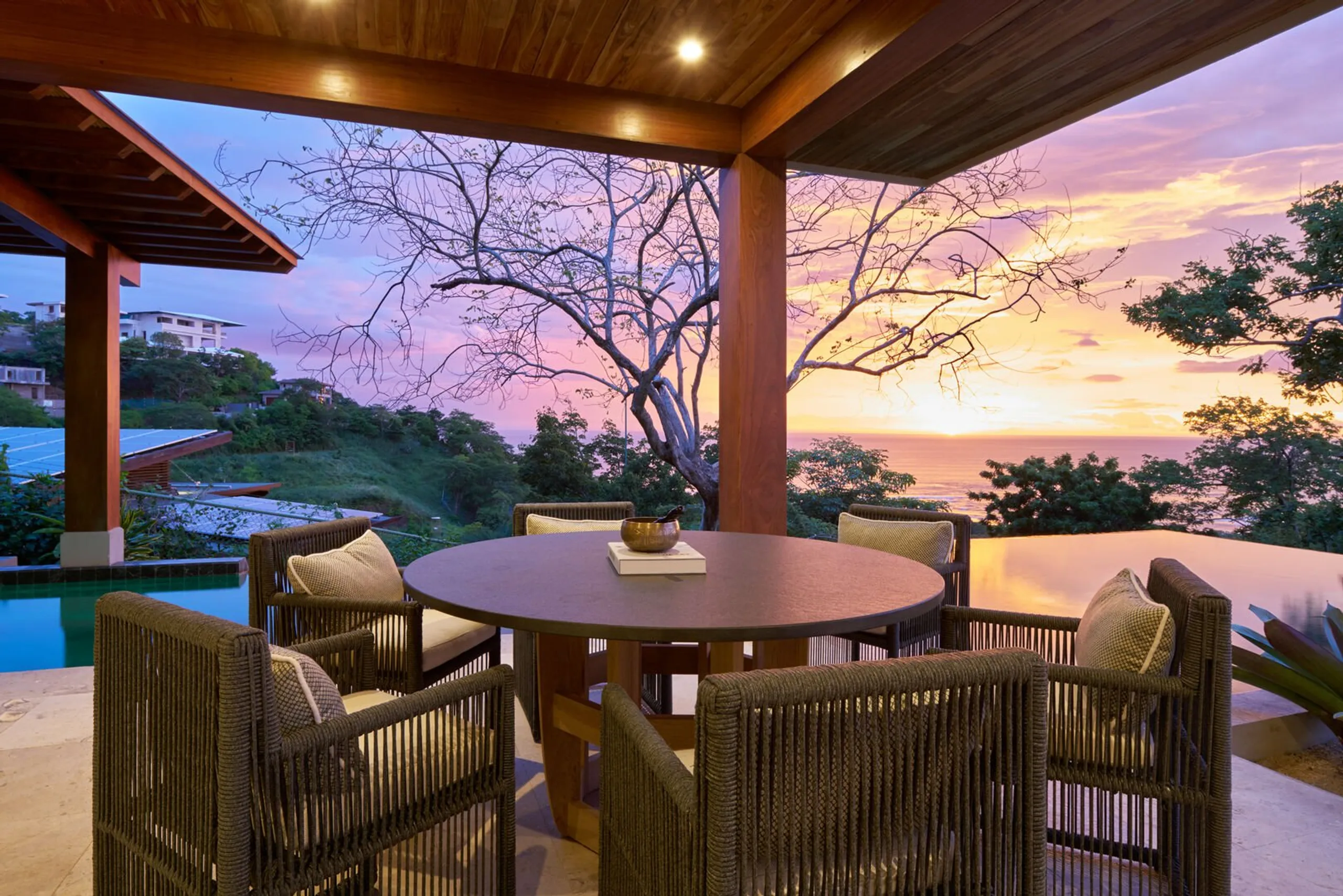 Ultra-Luxury Tamarindo Villa with Infinity Pool, Gym & Oceanview Terrace — photograph 5
