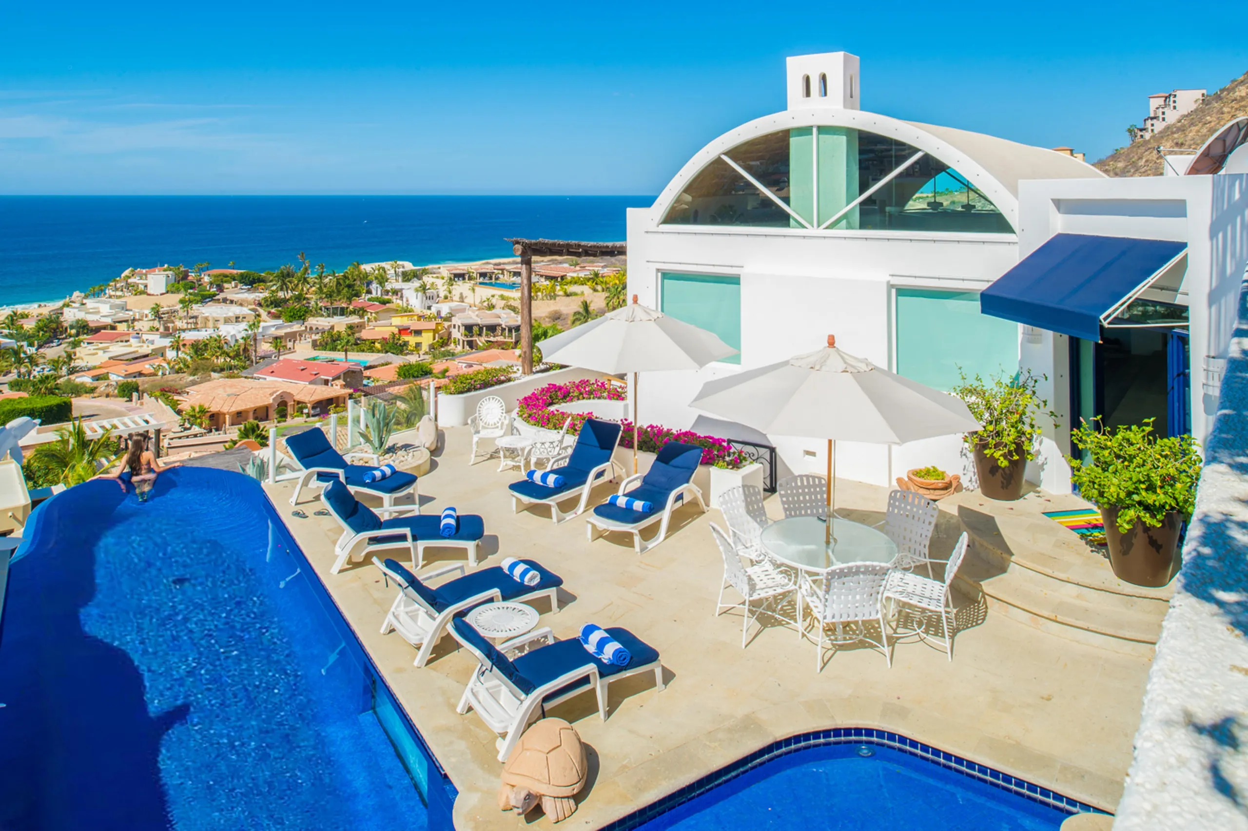 Imposing Cabo San Lucas Estate with Blue Water Pool and Jacuzzi, Cabo San Lucas