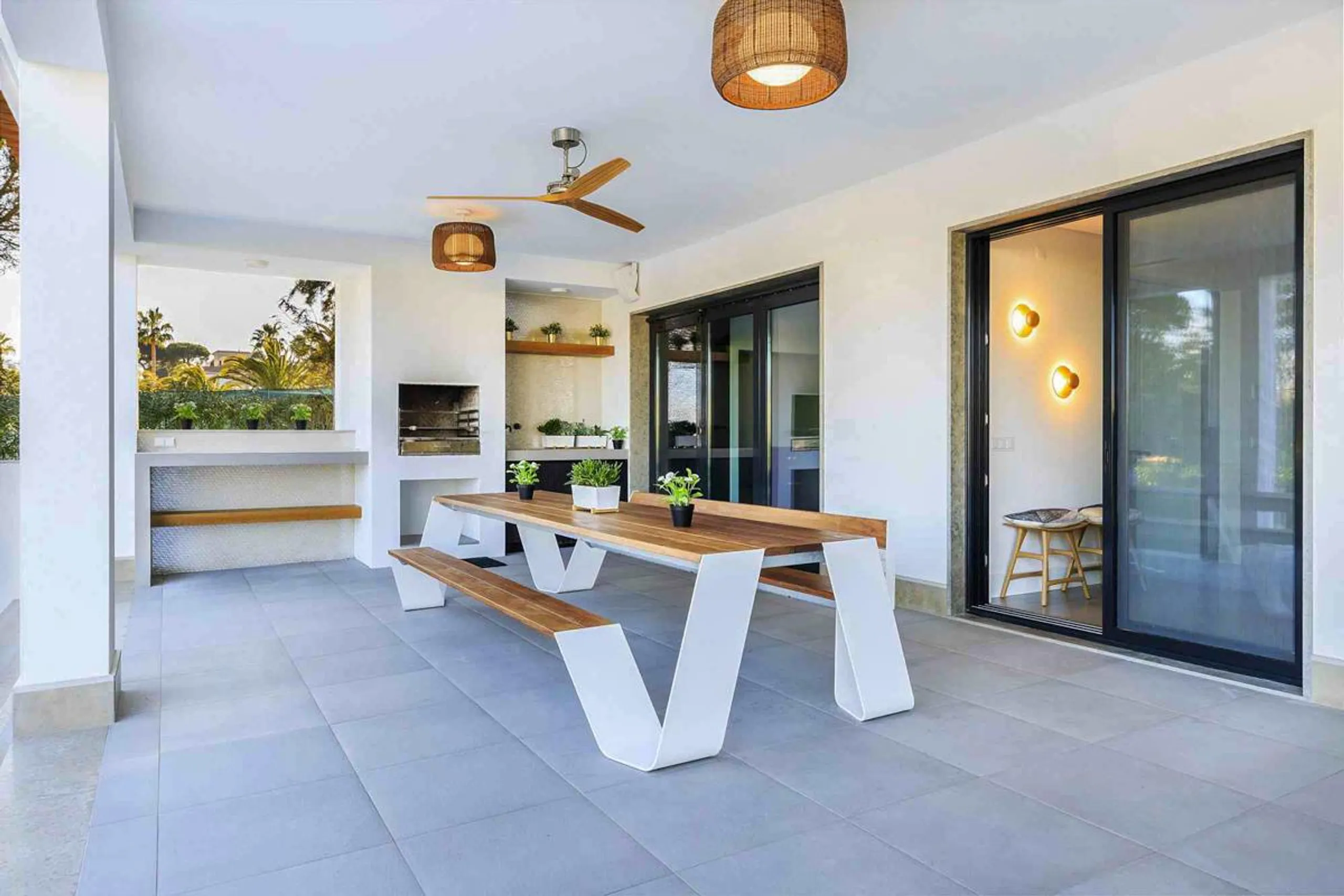 Glorious Modern Villa with Private Pool and Outdoor Terraces — photograph 8