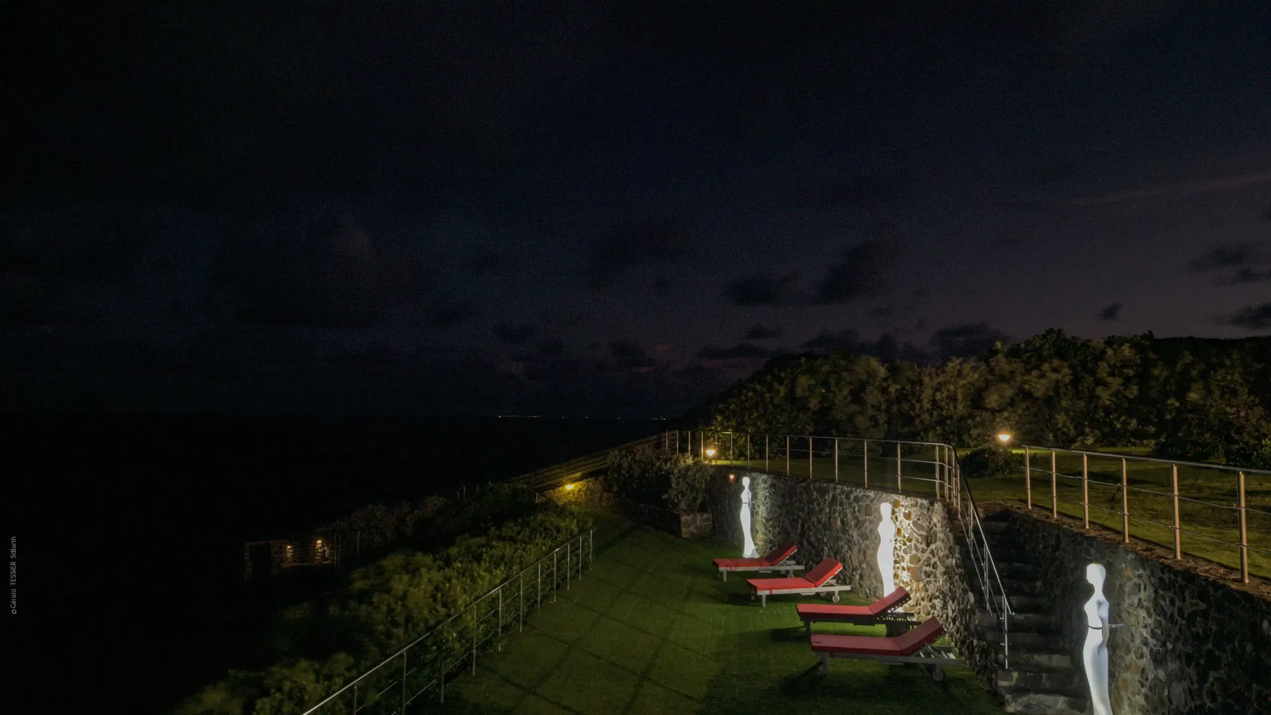 Exquisite Paradise Villa with Private Pool and Fitness Center — photograph 10