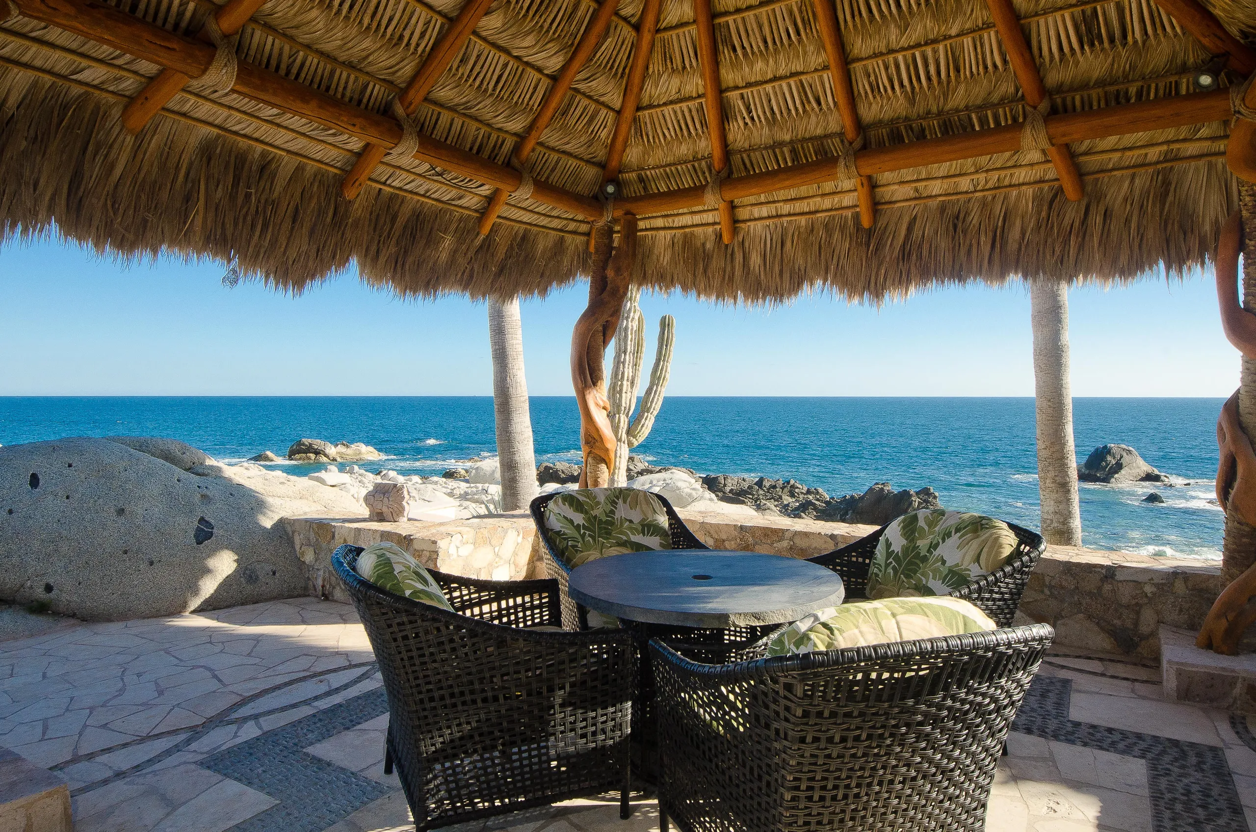 Punta Bellena Luxury Beachfront Estate with Spectacular Ocean Views — photograph 11