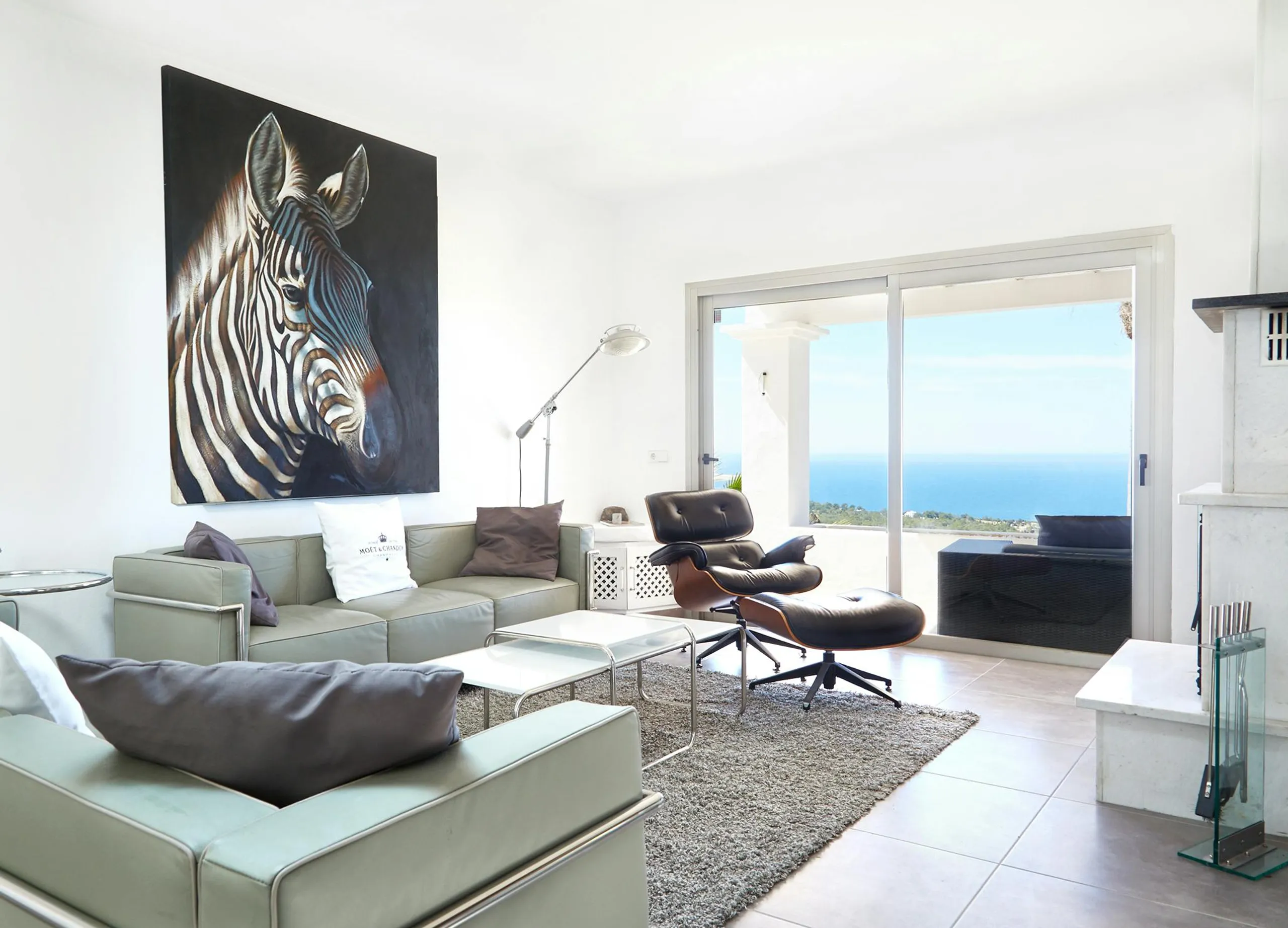 Breathtaking Ibiza Estate with Private Pool, Gazebo, and Sweeping Ocean Views — photograph 12