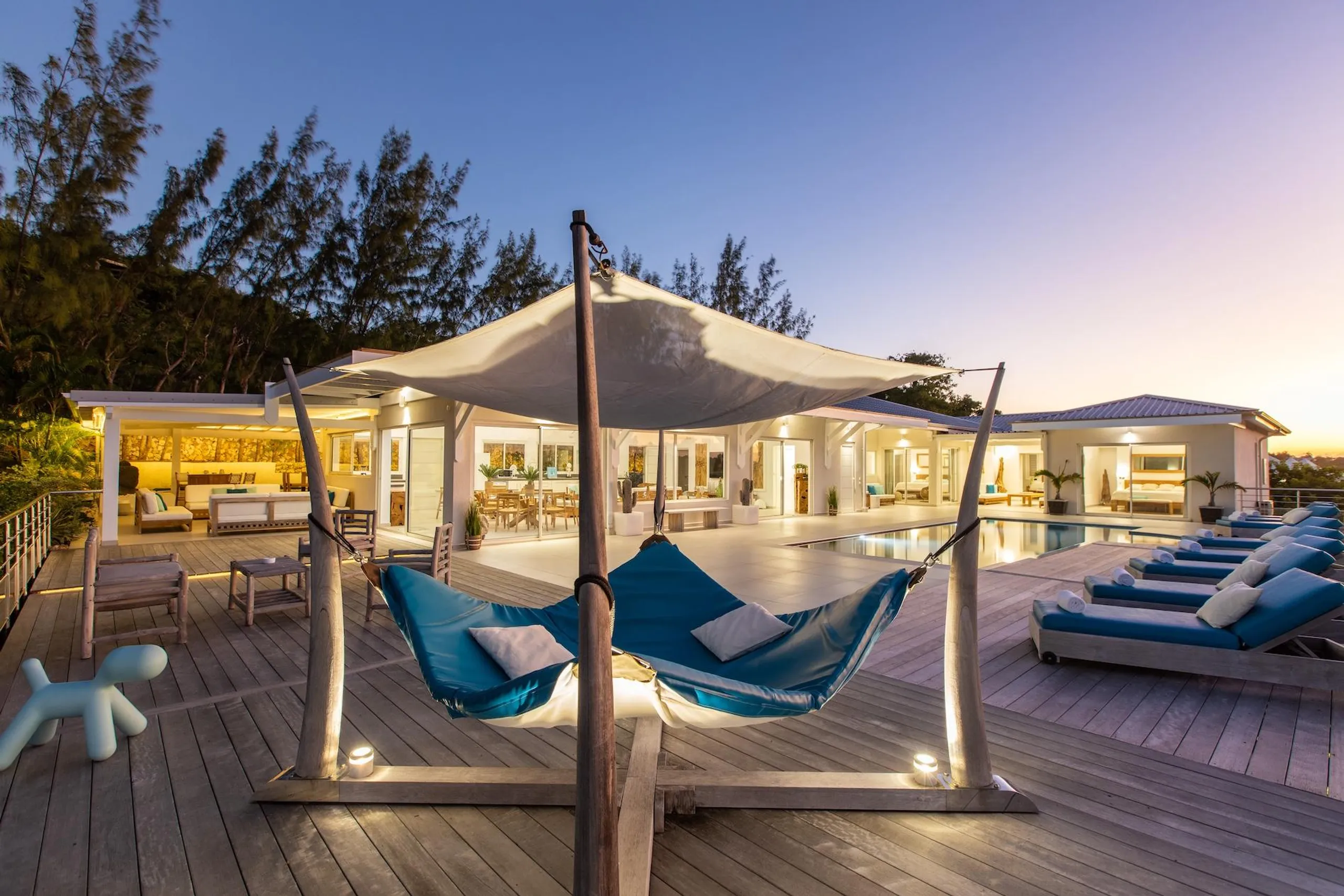St Martin Modern Sun Villa with Heated Pool and Panoramic Views — photograph 3