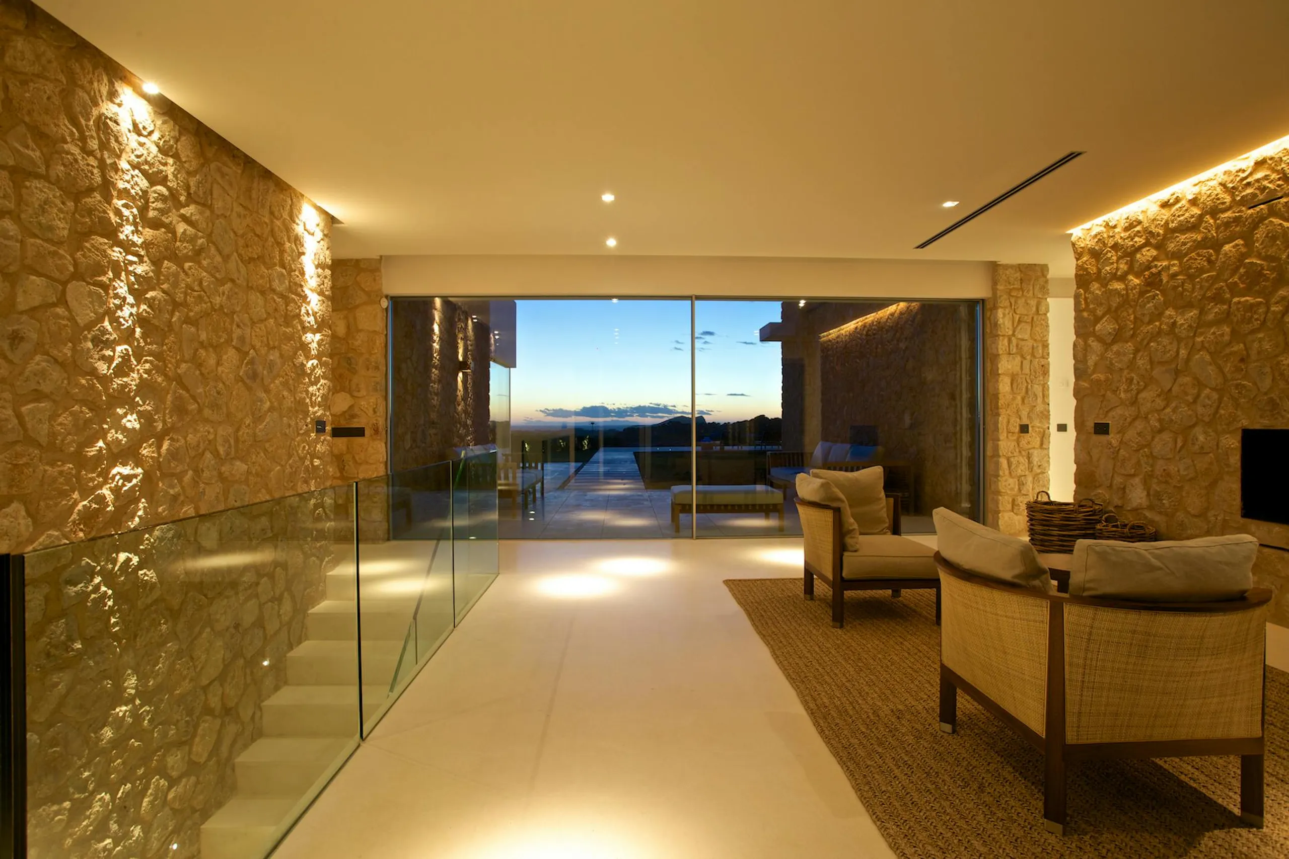 Lavish Ibiza Seaside Estate with Private Pool and Sun Deck — photograph 9