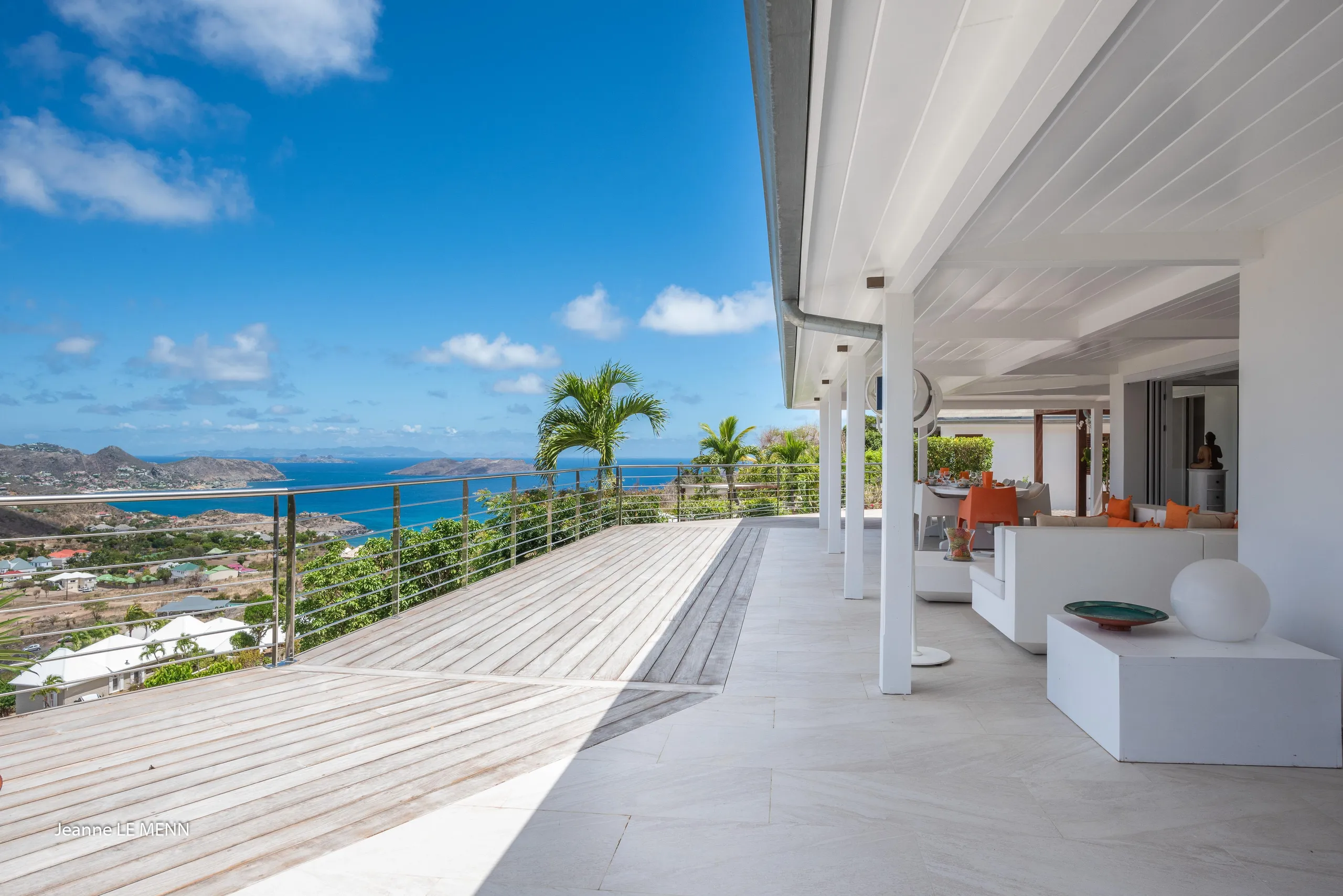 Luminous Seaview Villa with Private Pool and Sun Deck — photograph 5