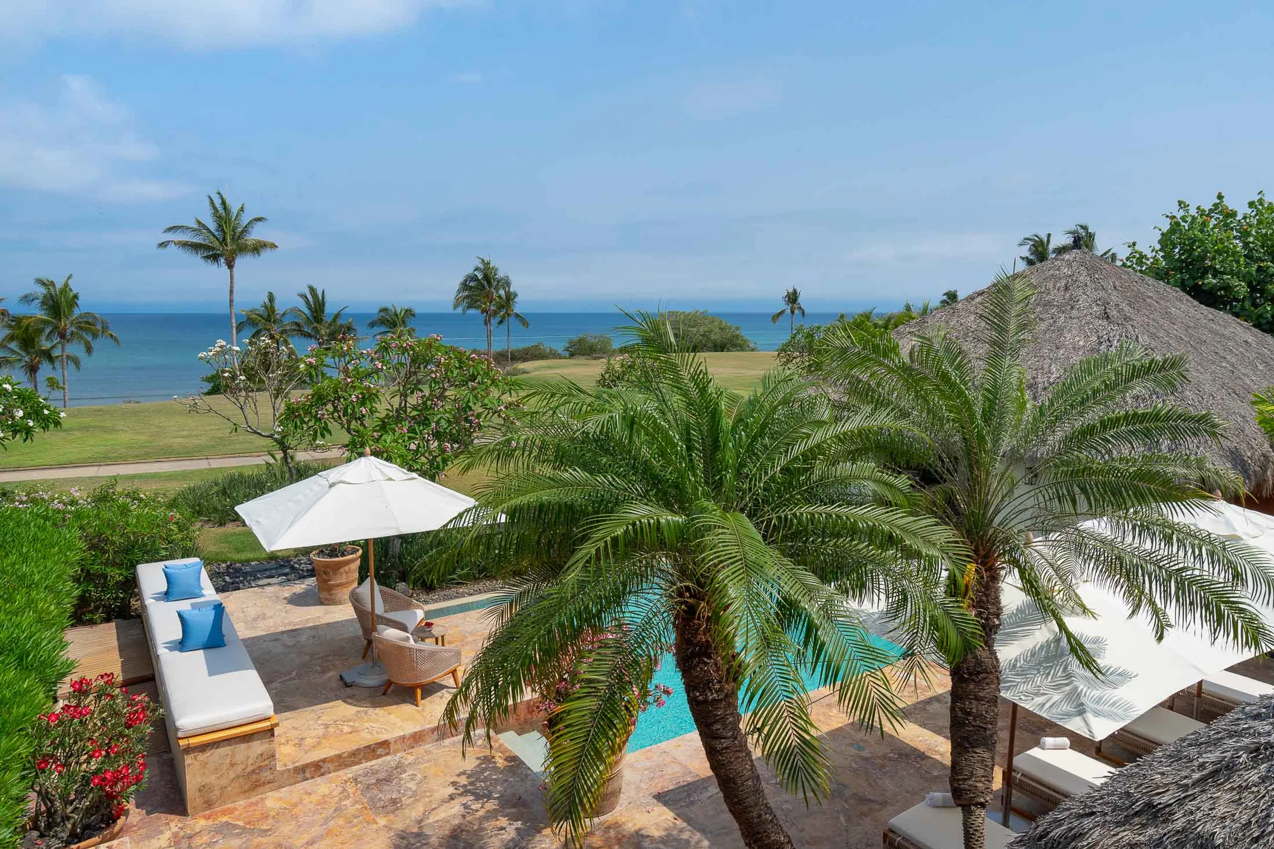 Sophisticated Lagos del Mar Villa with Private Pool & Panoramic Views — photograph 5