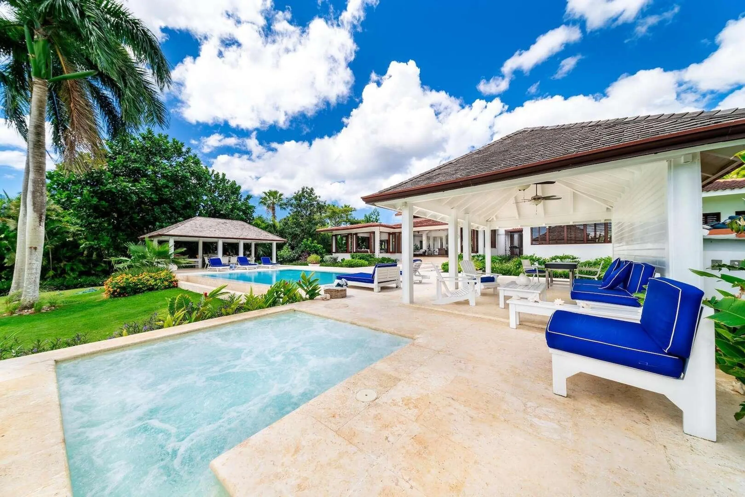 Casa de Campo's Caribbean Styled Villa with La Romana Country Club Golf Course View — photograph 3