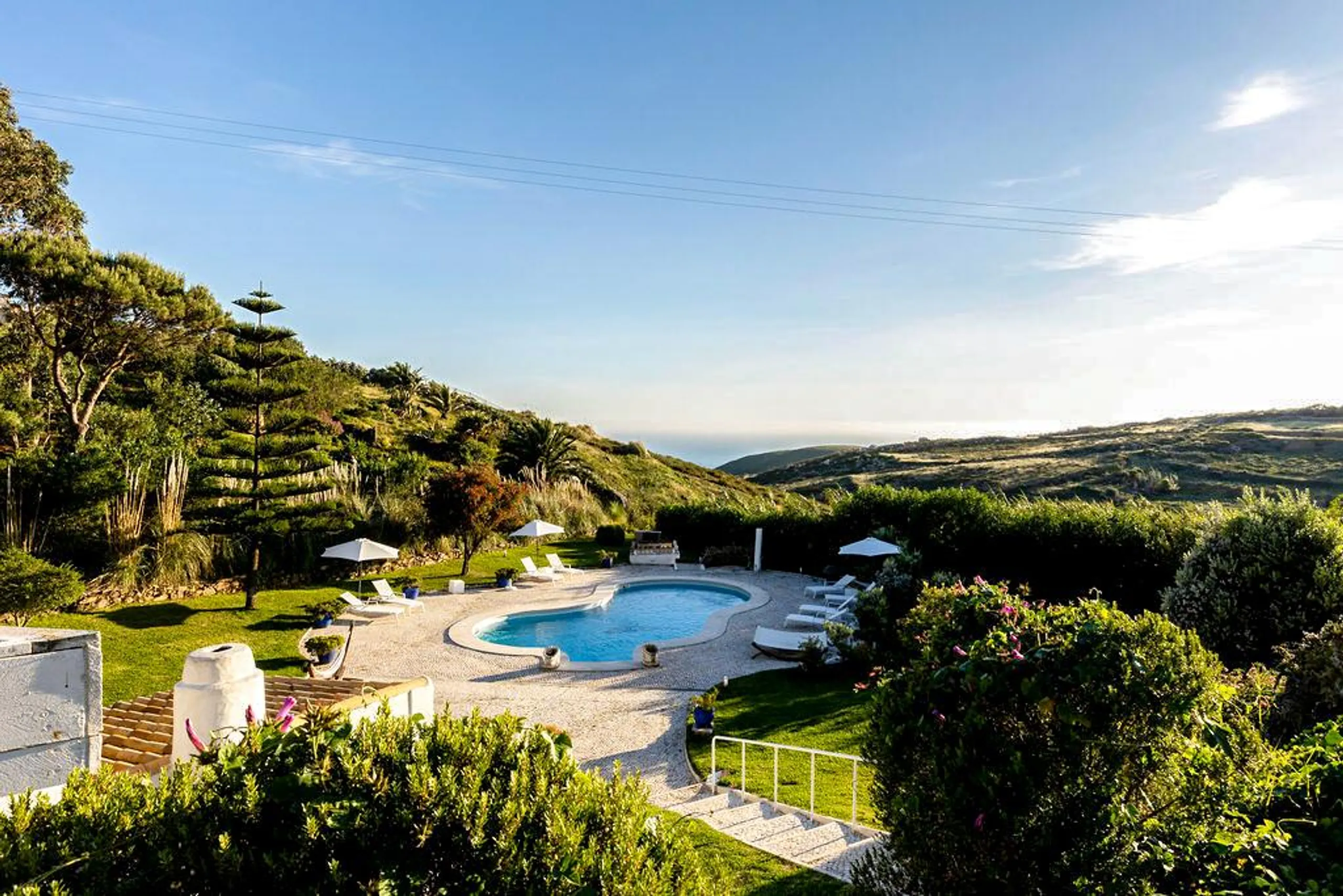 Deluxe Cozy Villa with Private Pool and Outdoor Seating — photograph 10