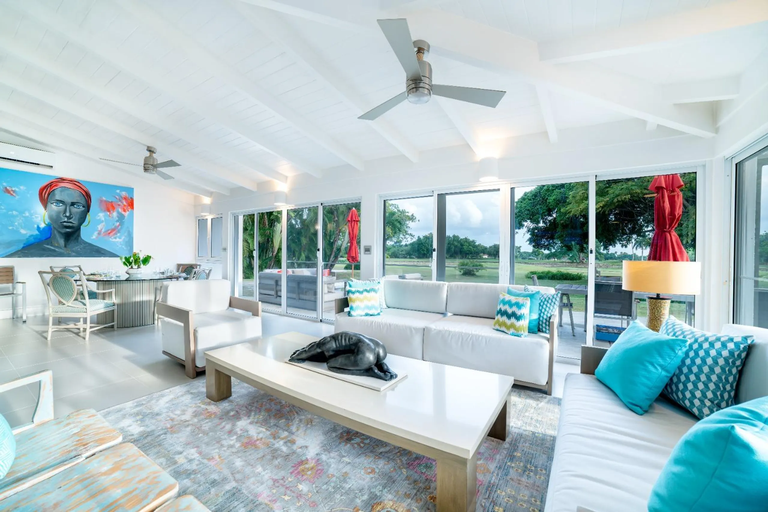 Posh Paradise Estate with Private Pool and Stunning Views — photograph 7